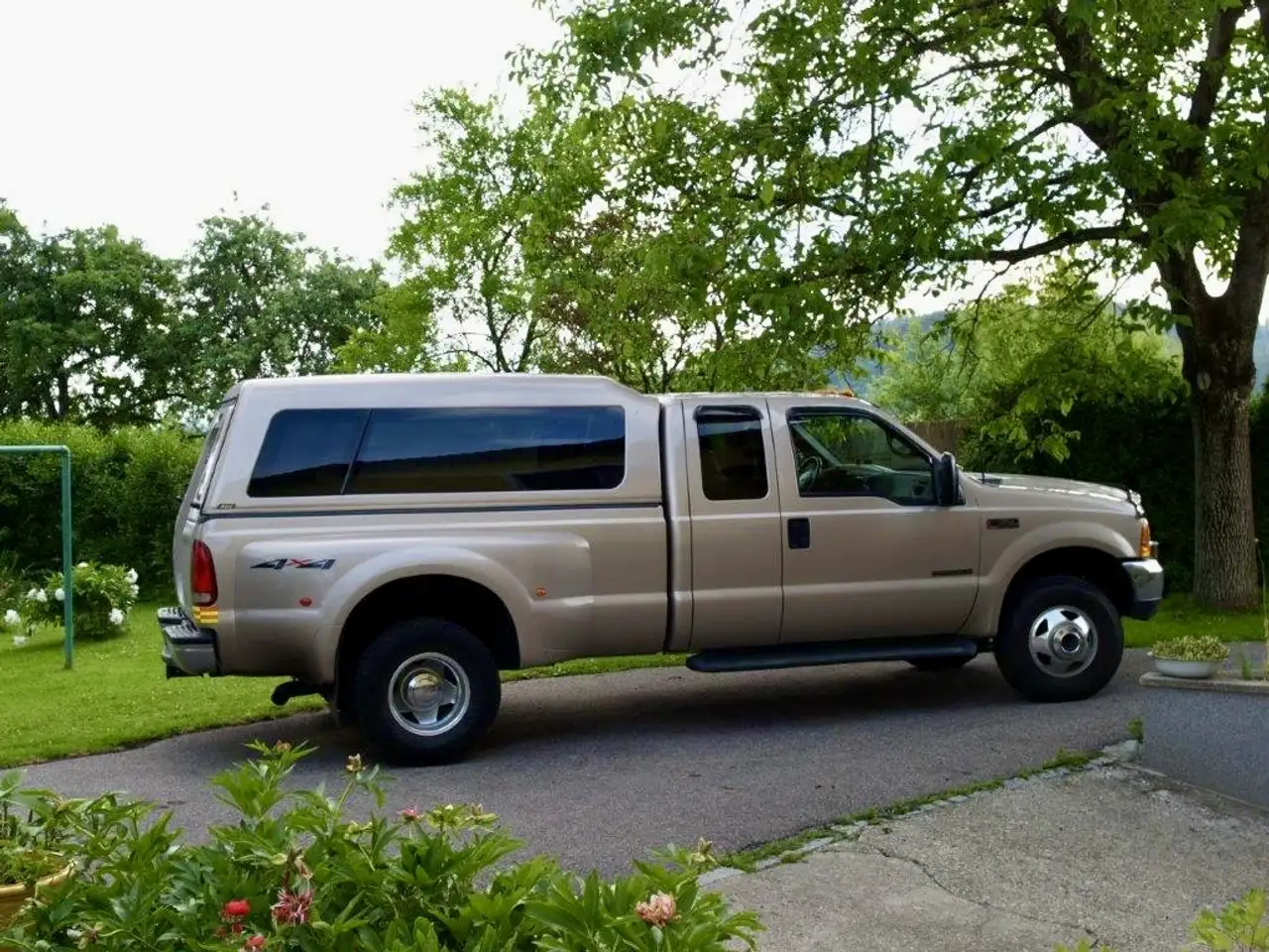 Ford F 350 Lariat, foto 2