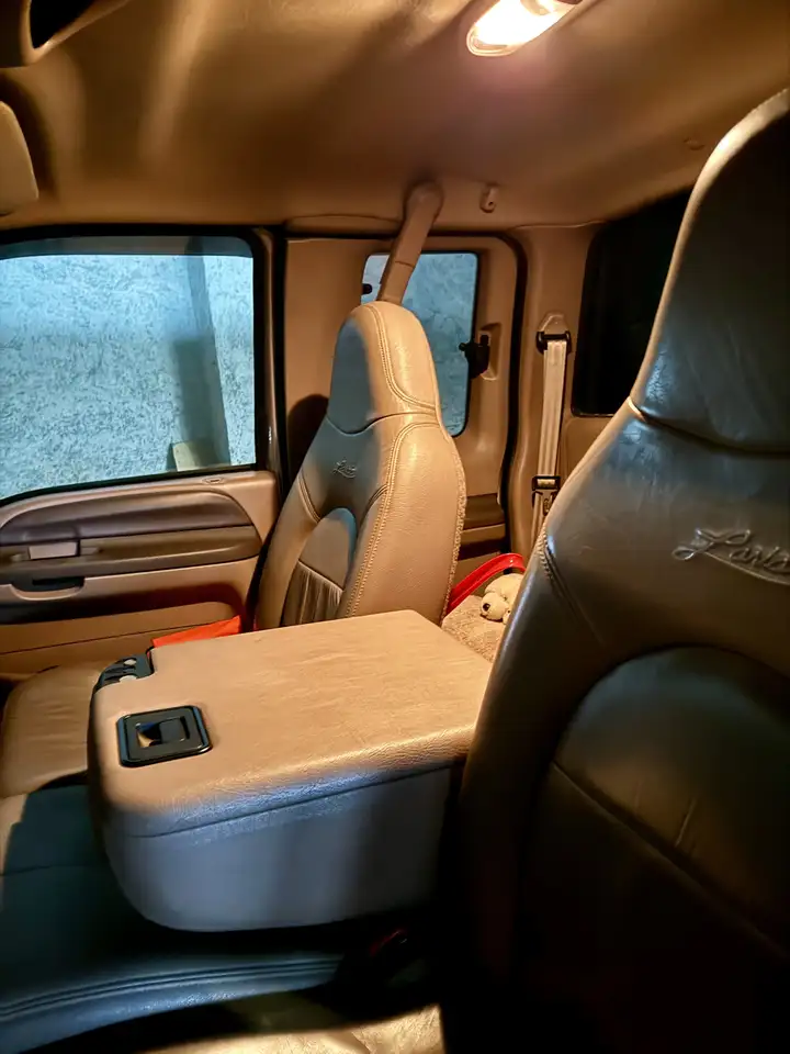 Ford F 350 Lariat, foto 12