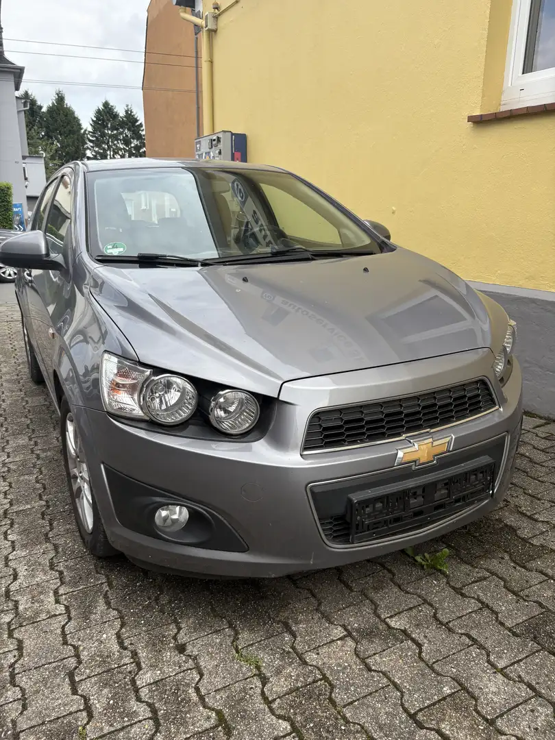 Chevrolet Aveo 1.6 LTZ - 1