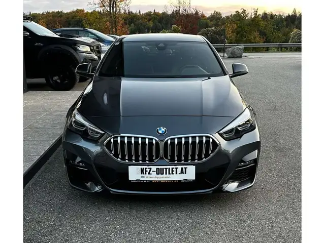 BMW 2 Series view 2
