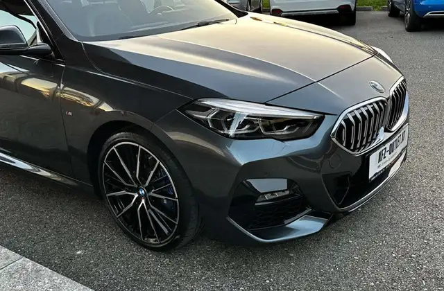 BMW 2 Series view 4