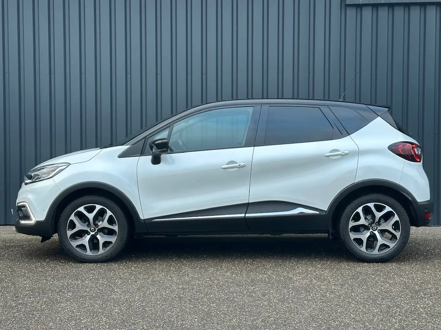 Renault Captur Energy TCe 90pk Intens PDC V + A | Camera | Climat Blanc - 2