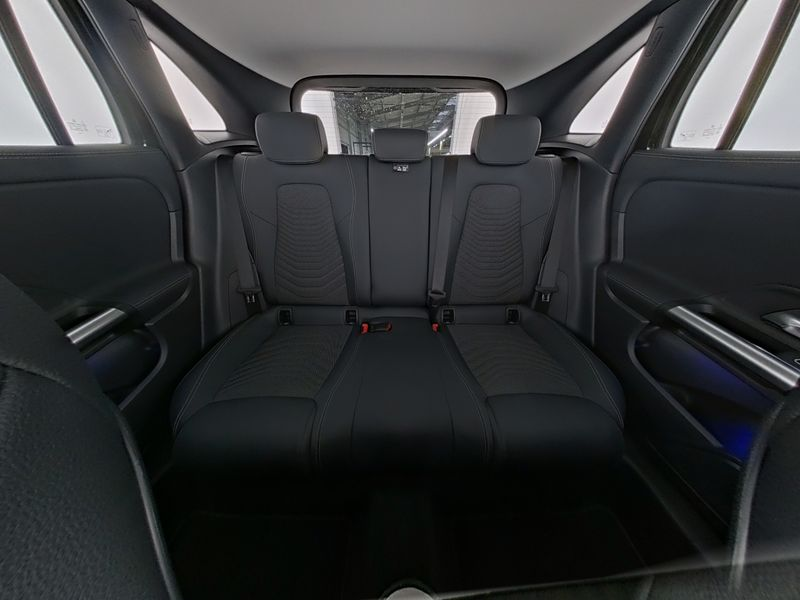 Mercedes-Benz GLA 200 PROGRESSIVE|AMBIENTE|MBUX|SHZ|360°|AHK — photo 10