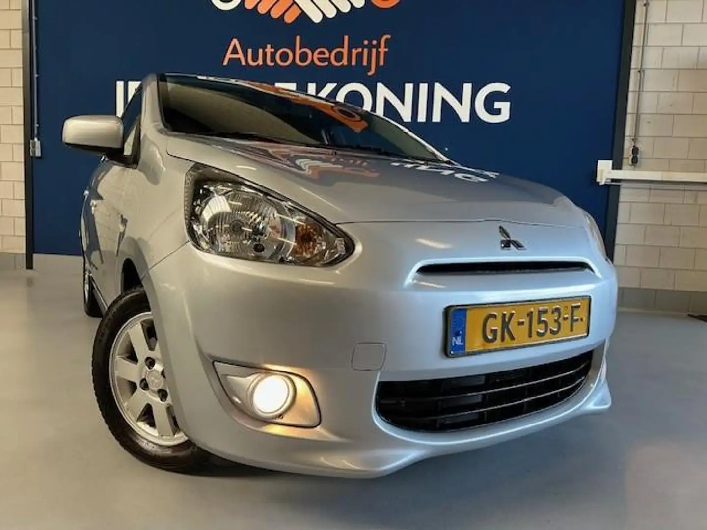 Mitsubishi Space Star 1.0 Bright / bj.2015 / kleur:grijs/ NAP met 151720 Grau - 2