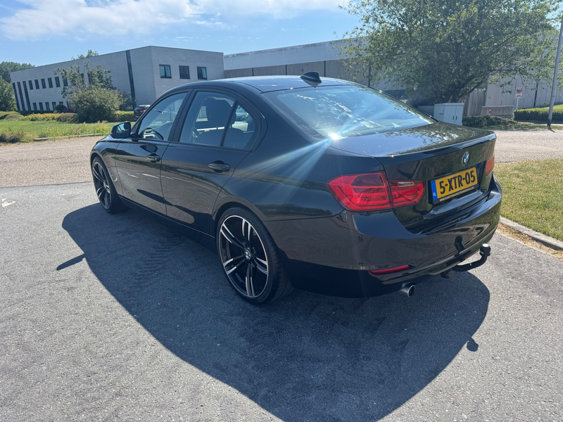 BMW 320 3-serie 2014 * SEDAN * 320d EfficientDynamics *163 — photo 4