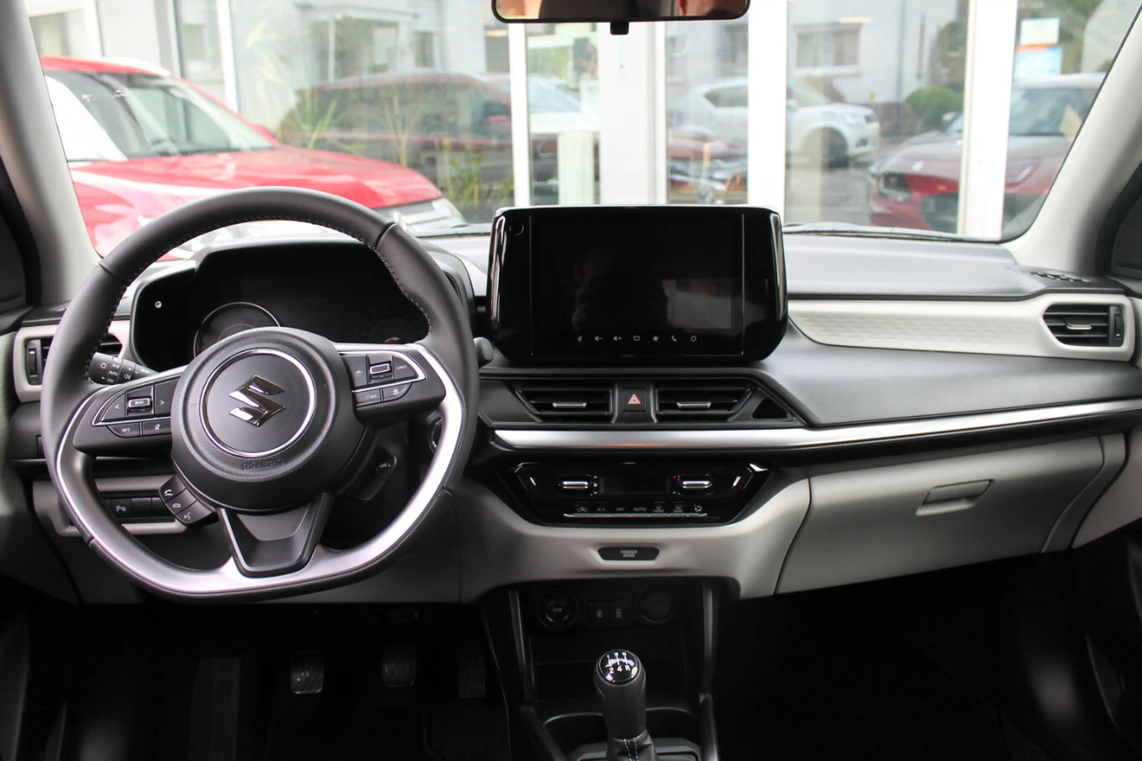 Suzuki Swift 1.2 Comfort+ Hybrid — photo 5