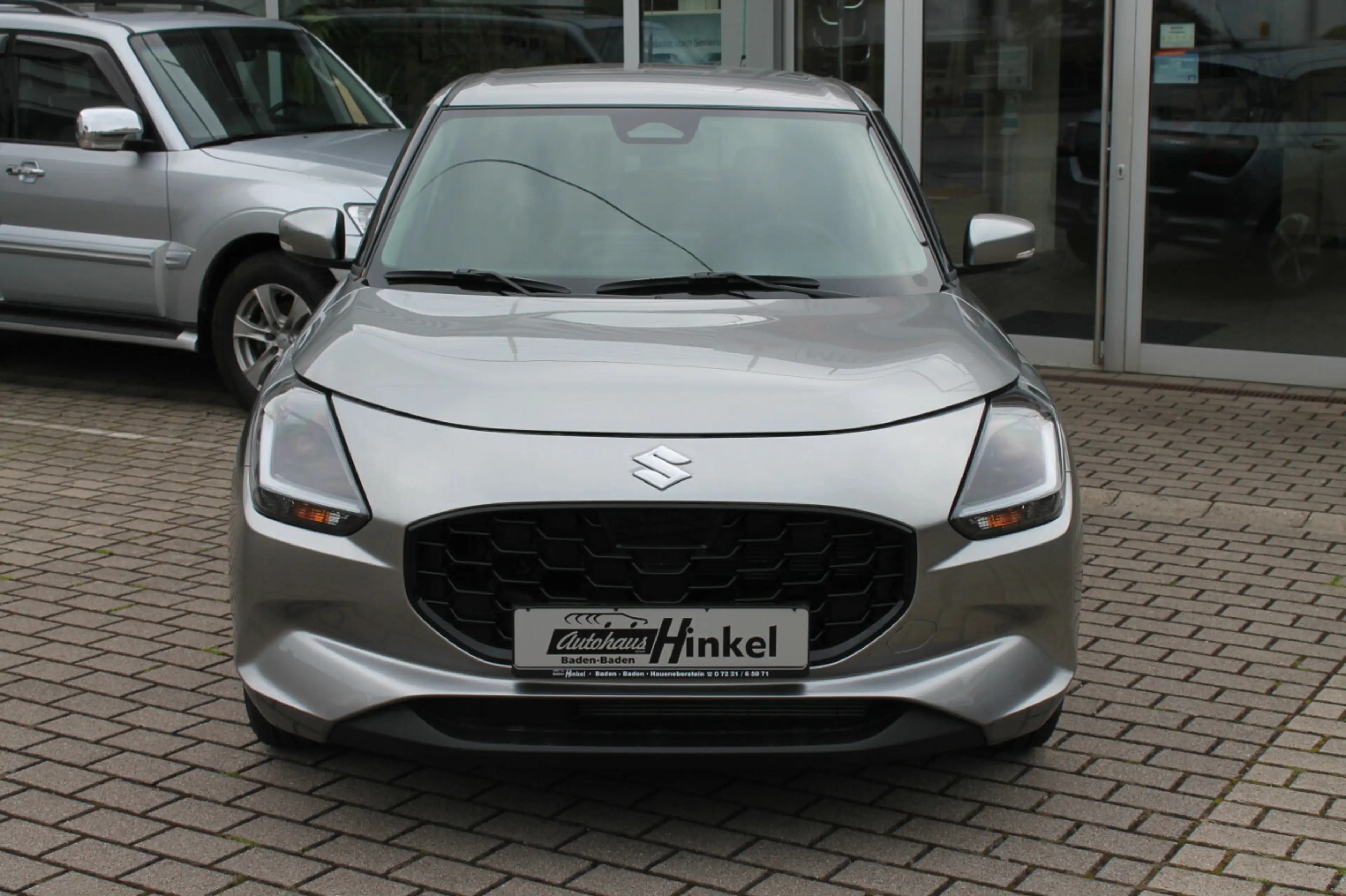 Suzuki Swift 1.2 Comfort+ Hybrid — photo 2