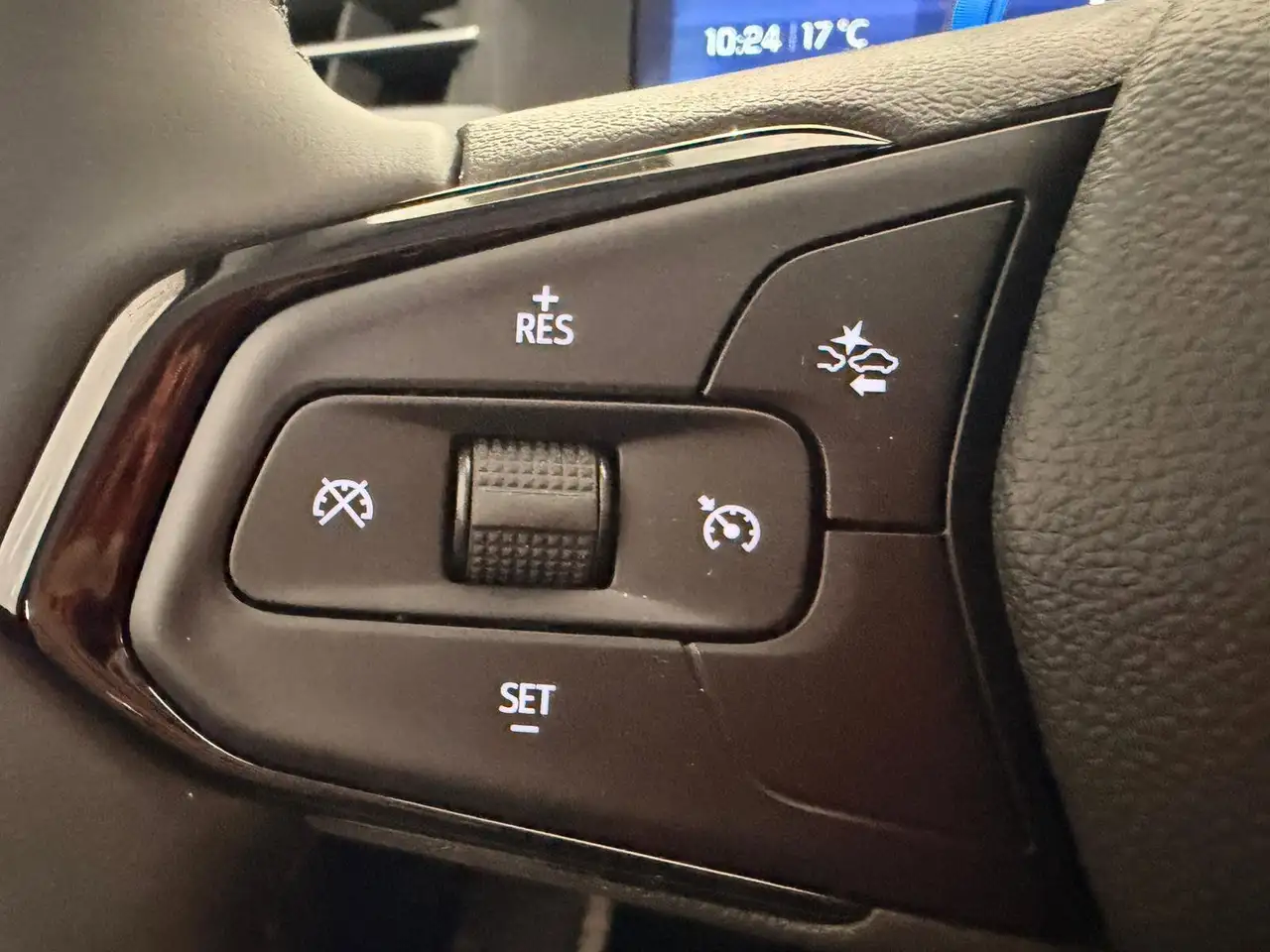 Chevrolet Bolt снимка Chevrolet Bolt