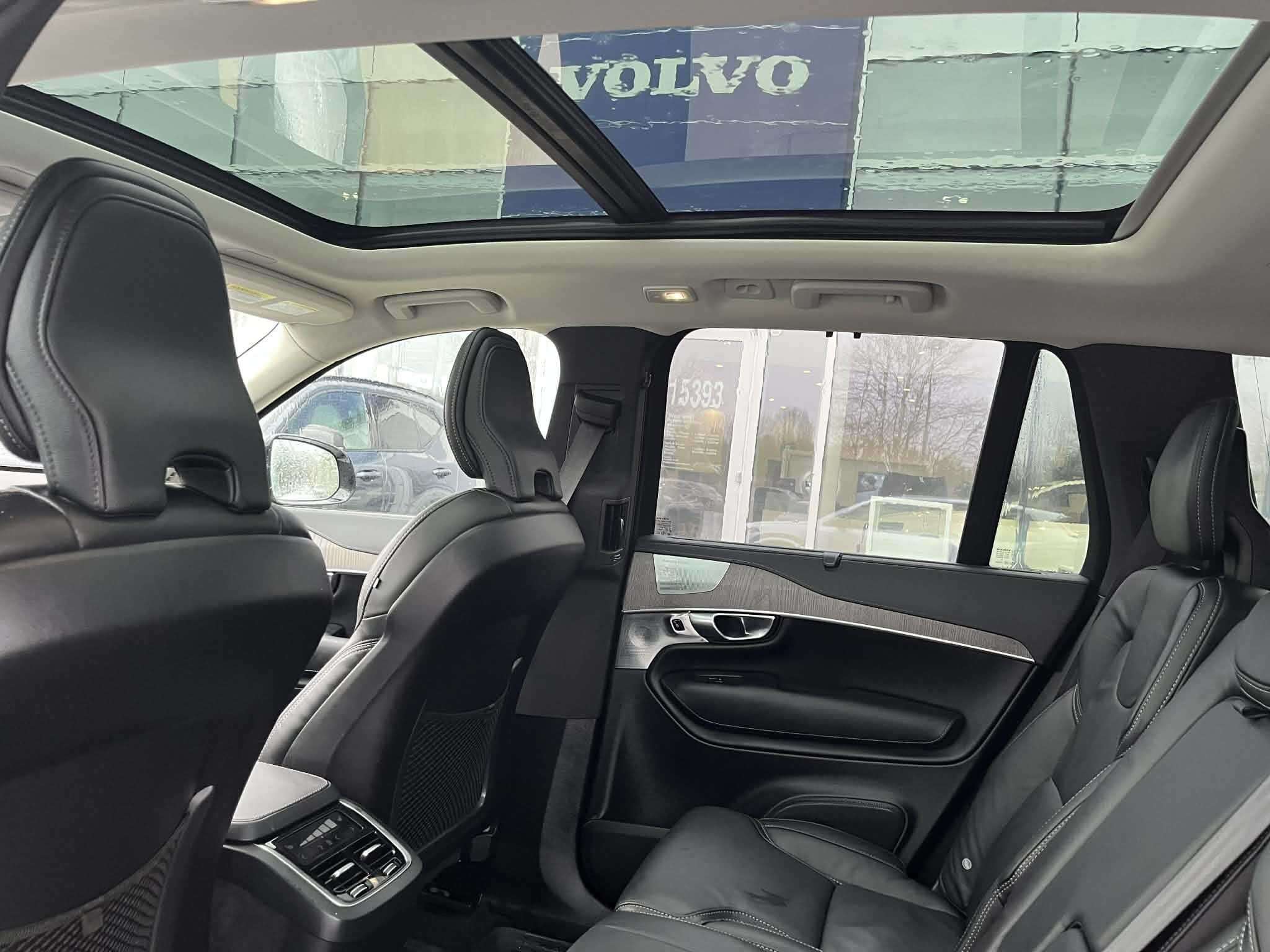 2023 Volvo XC90 B6 AWD Ultimate Bright thumb 13