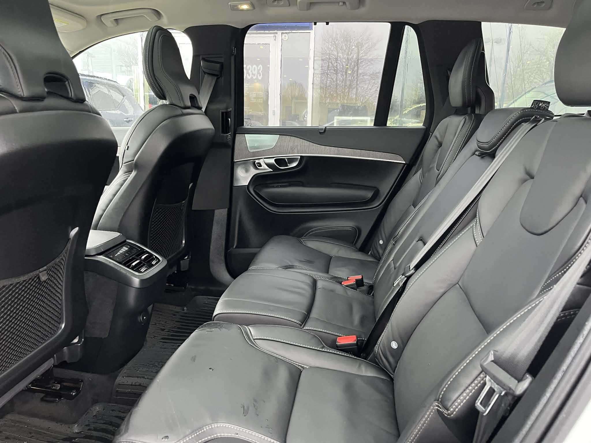 2023 Volvo XC90 B6 AWD Ultimate Bright thumb 12