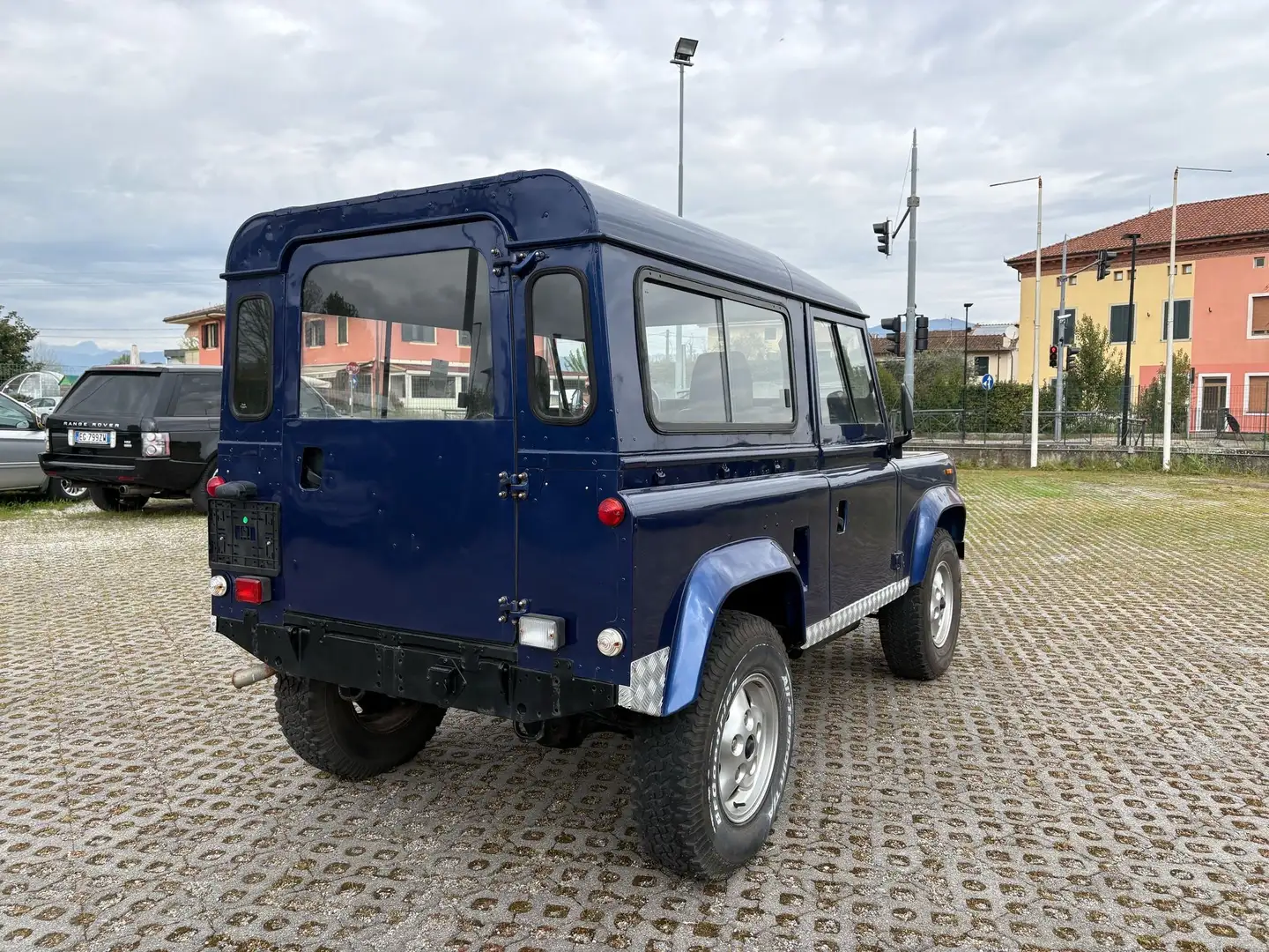 Land Rover Defender Typ 90 County Синій - 2