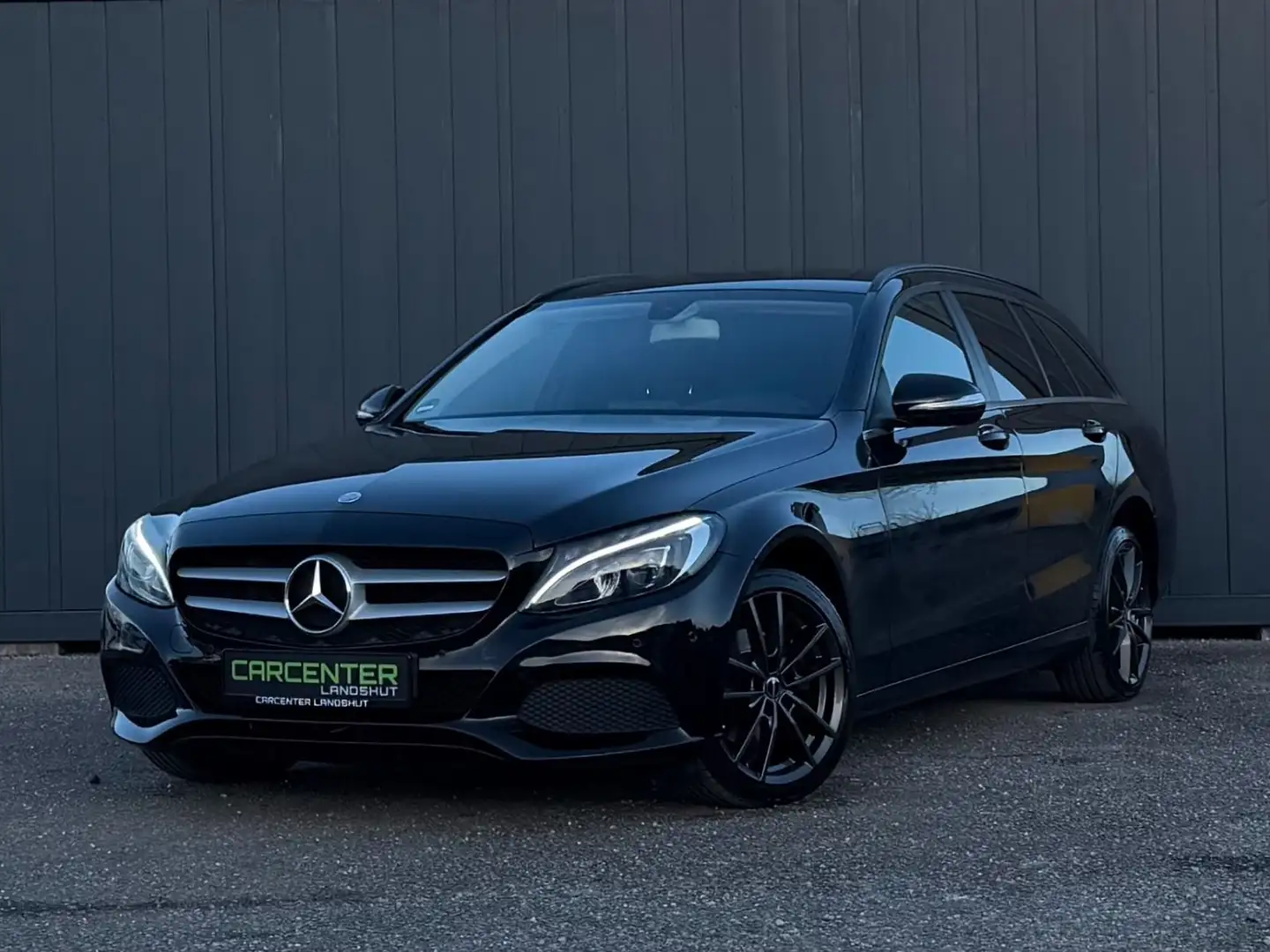 Mercedes-Benz C 200 d T R-KAMERA/TMPMT/SHZG/NAVI/KLIMA/LED Noir - 1