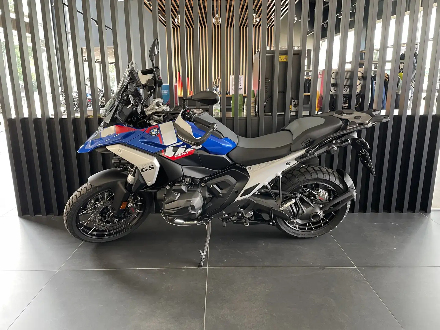 BMW R 1300 GS Blau - 2