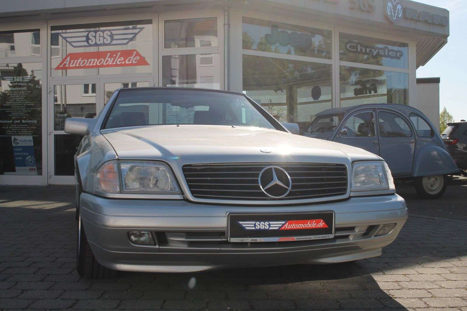 Second hand Mercedes Benz Sl-Class 320