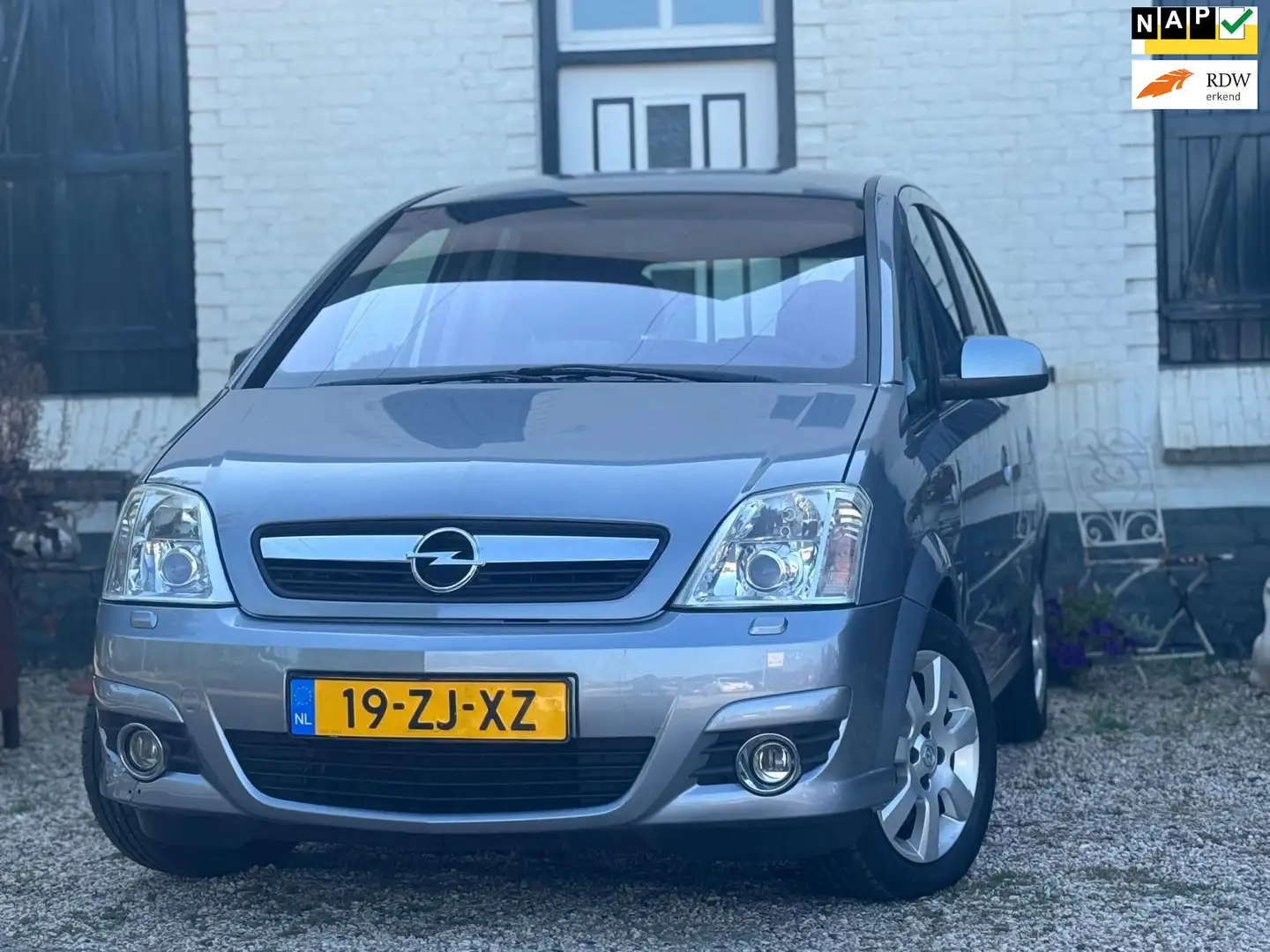Opel Meriva 1.8-16V Cosmo|Automaat|Leder|Stoelverwarming|Trekh Grijs - 1