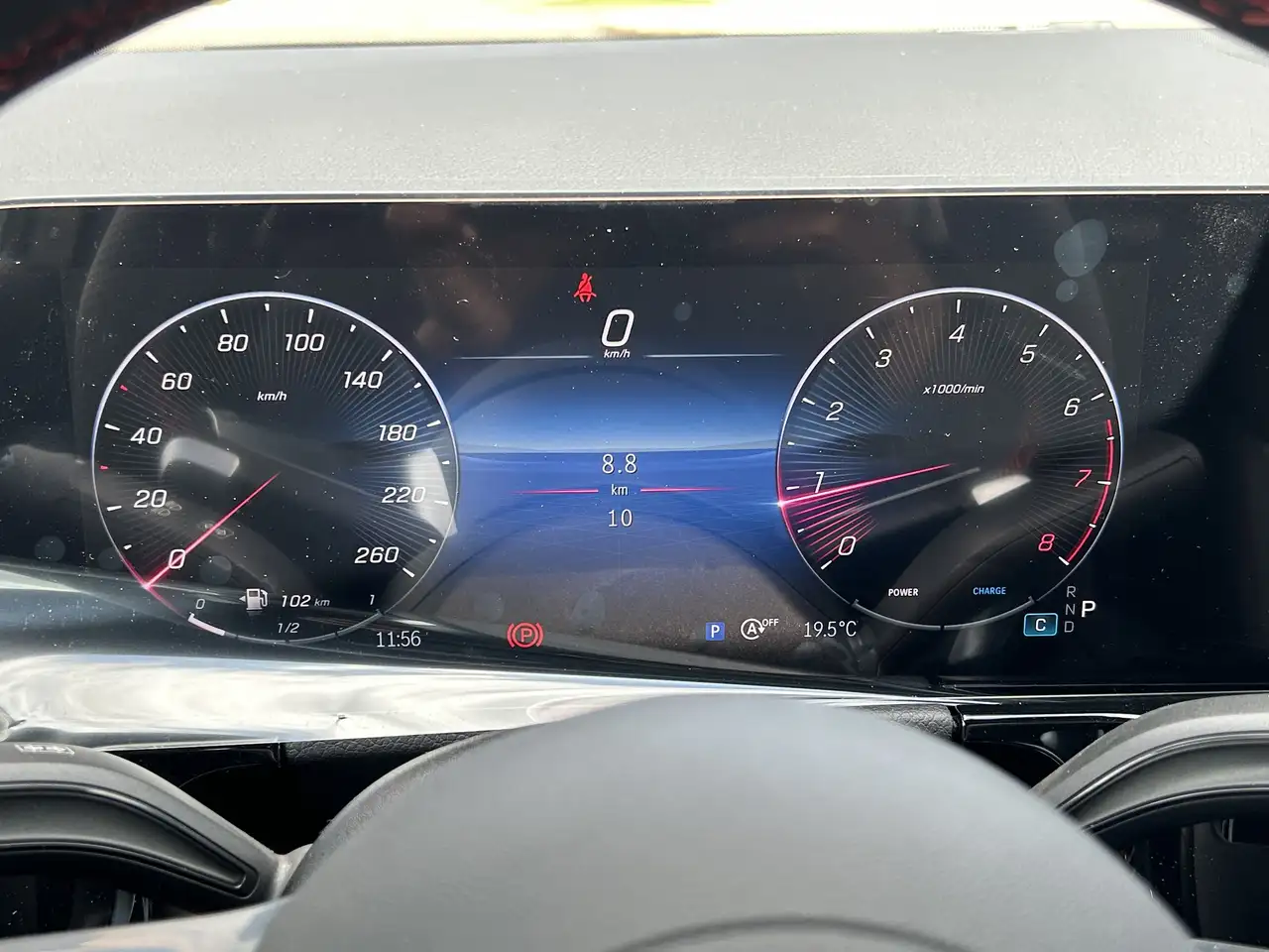 Mercedes-Benz GLA снимка Mercedes-Benz GLA