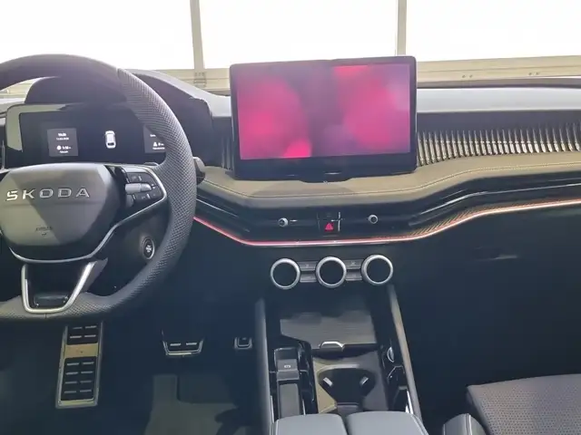 Skoda Superb Sportline iV TSI DSG Ansicht 15