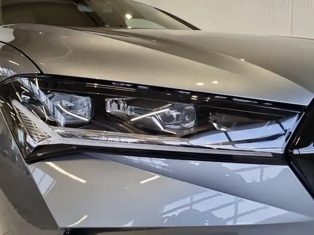 Skoda Superb Sportline iV TSI DSG Ansicht 12