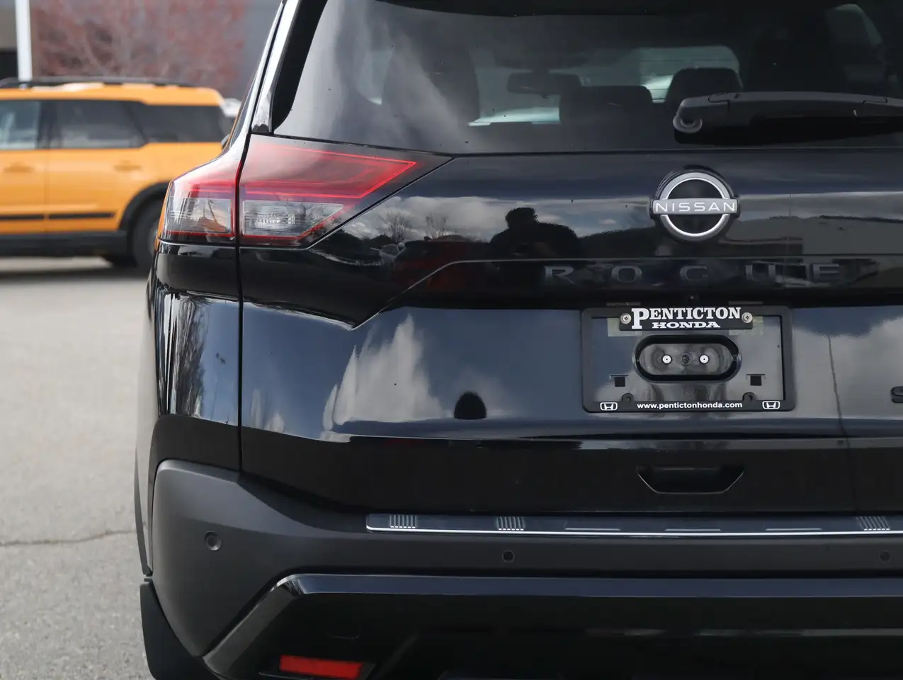 Nissan Rogue снимка Nissan Rogue