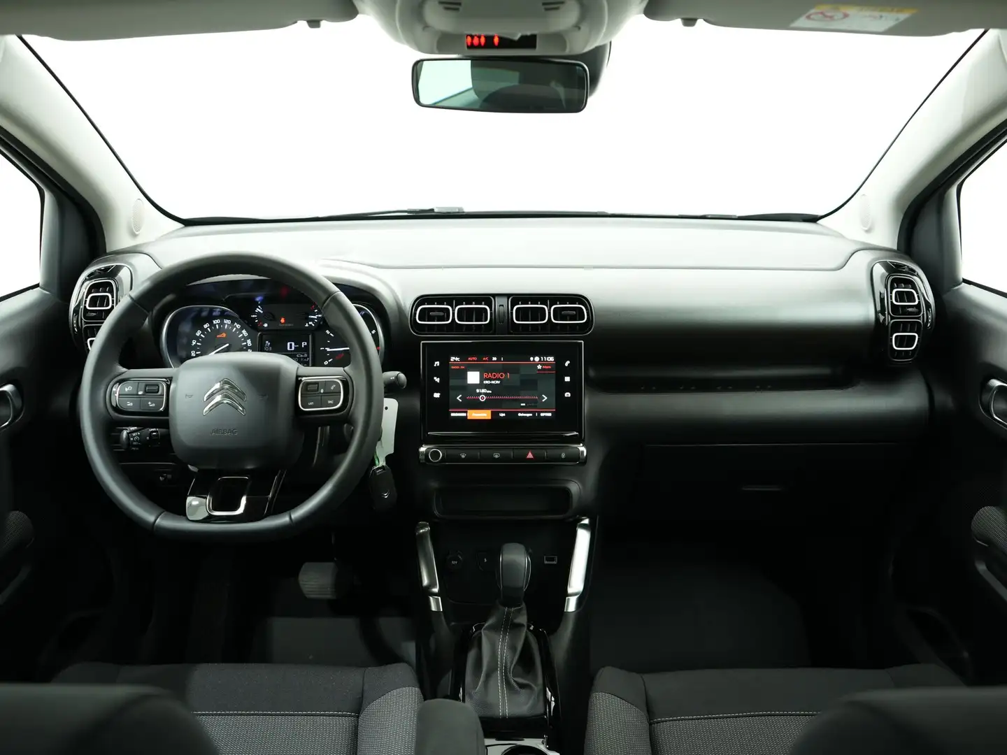 Citroen C3 Aircross 1.2 PURETECH 130 SHINE EAT8 | Cruise | Carplay | S Grijs - 2
