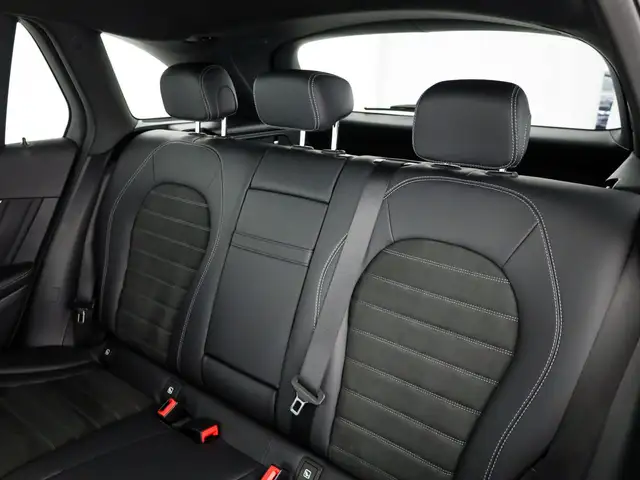 Mercedes-Benz GLC view 11