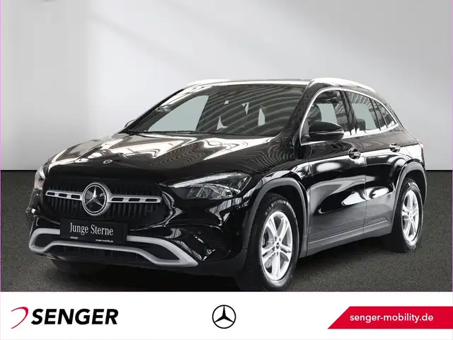 Mercedes-Benz GLA 200 Rückfahrkamera Sitzheizung MBUX-Navi LED