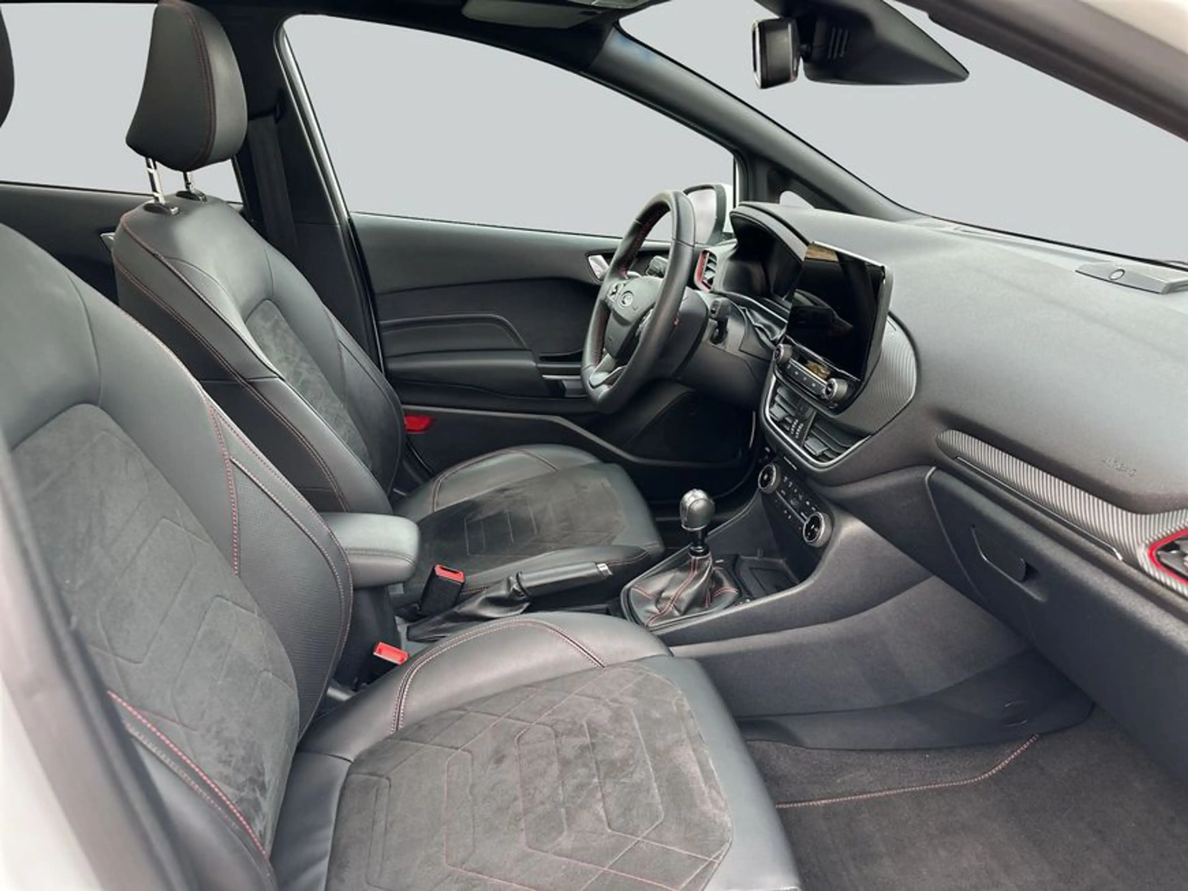 Ford Fiesta 1.0 EcoBoost Hybrid S&S ST-LINE VIGNALE — photo 12