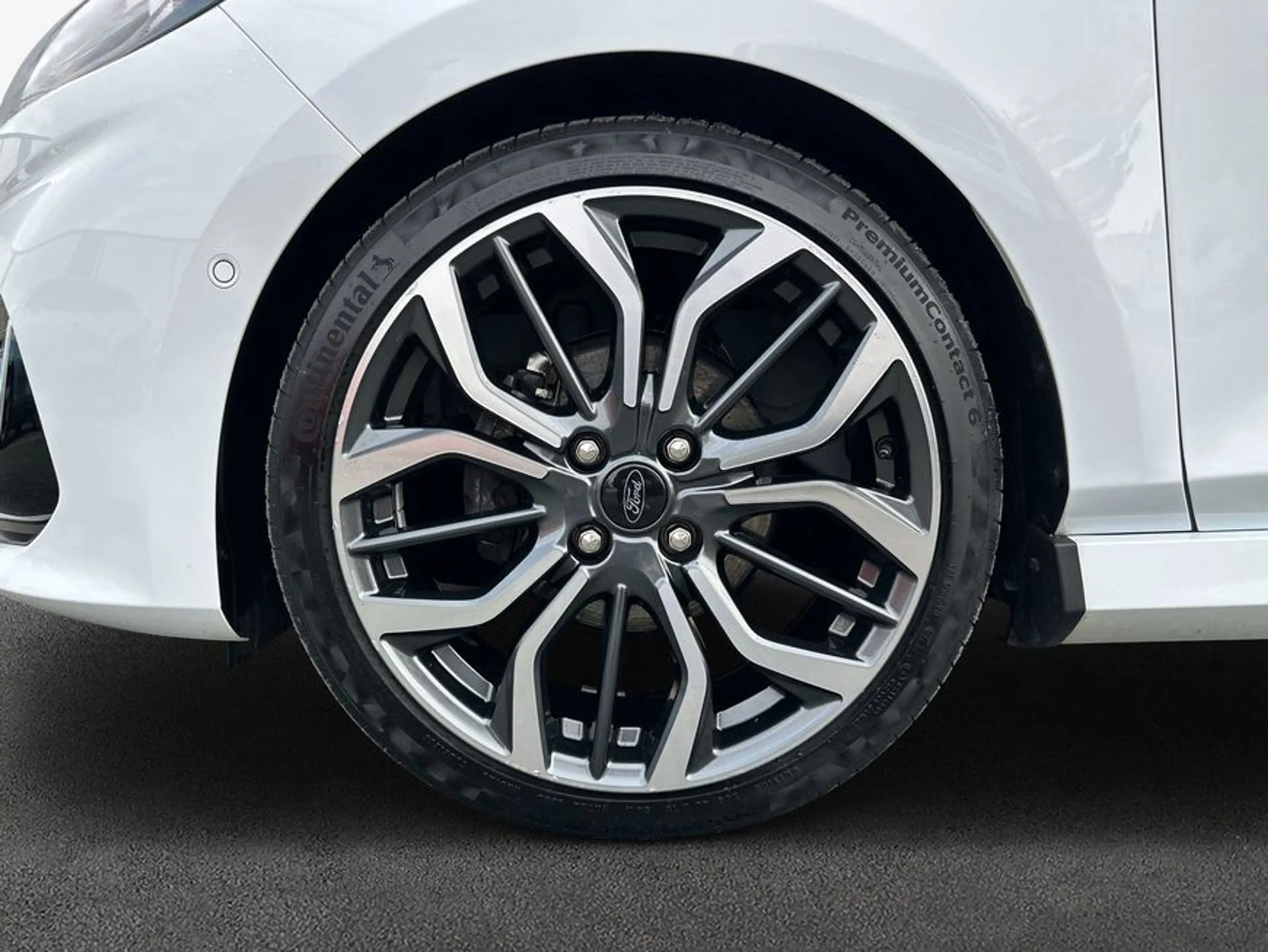 Ford Fiesta 1.0 EcoBoost Hybrid S&S ST-LINE VIGNALE — photo 7