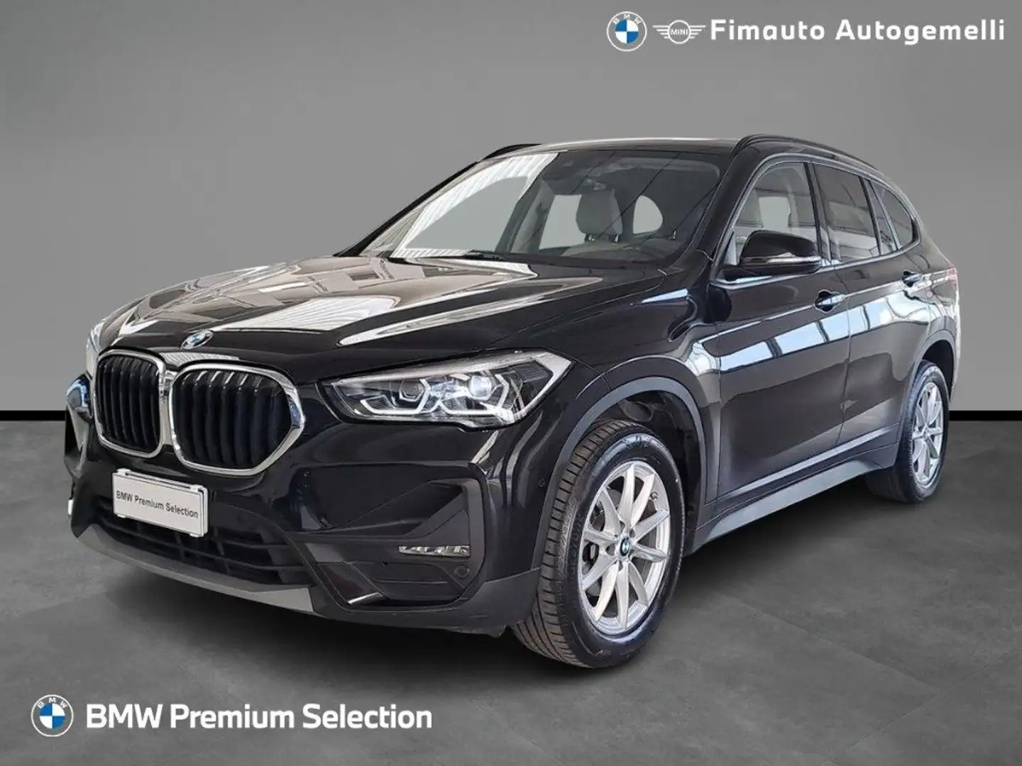BMW X1 sDrive16d Business Advantage Aut. Zwart - 1