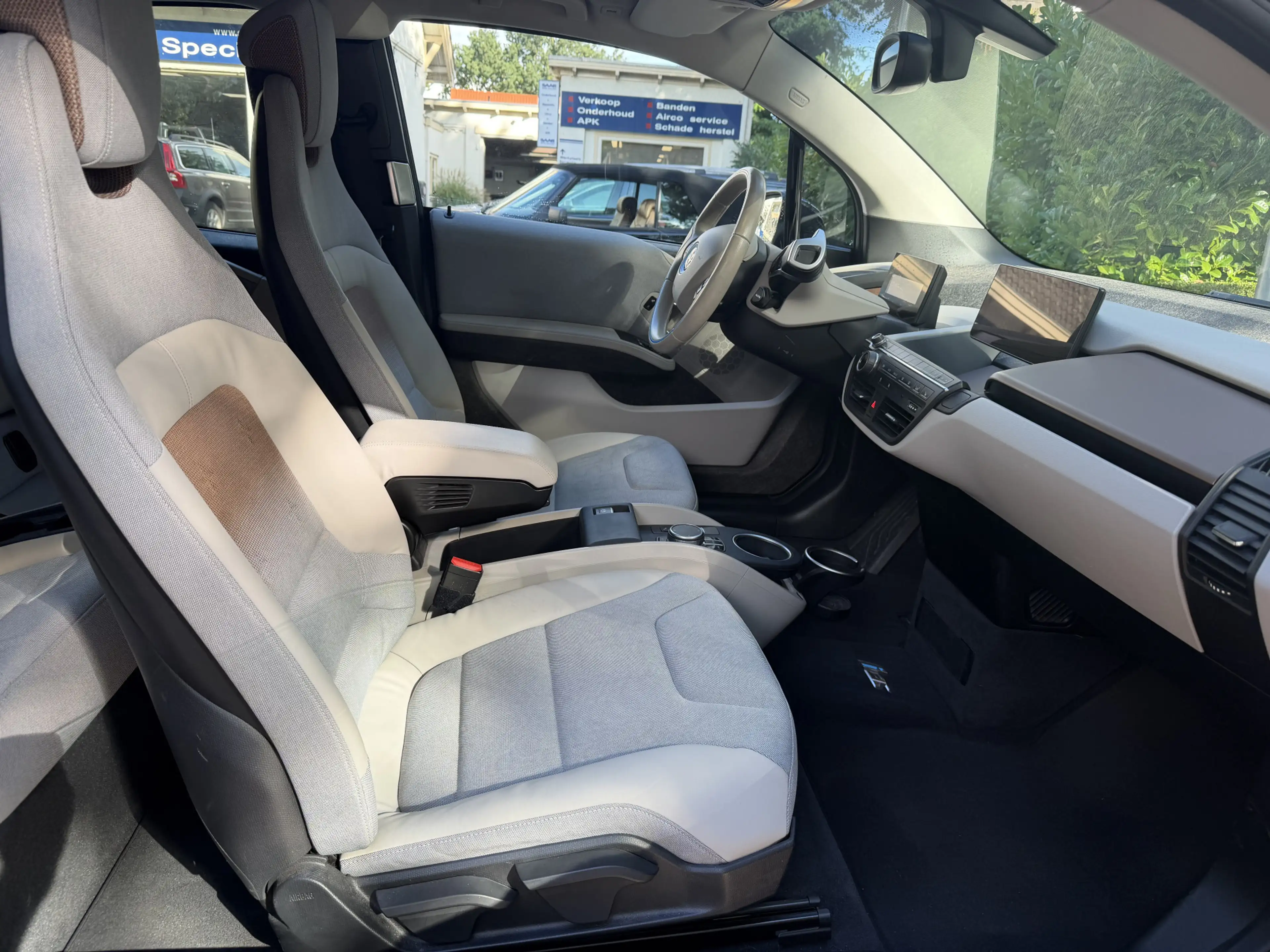 BMW i3 S Business Edition 120Ah 42 kWh Panoramadak Warmte — photo 17