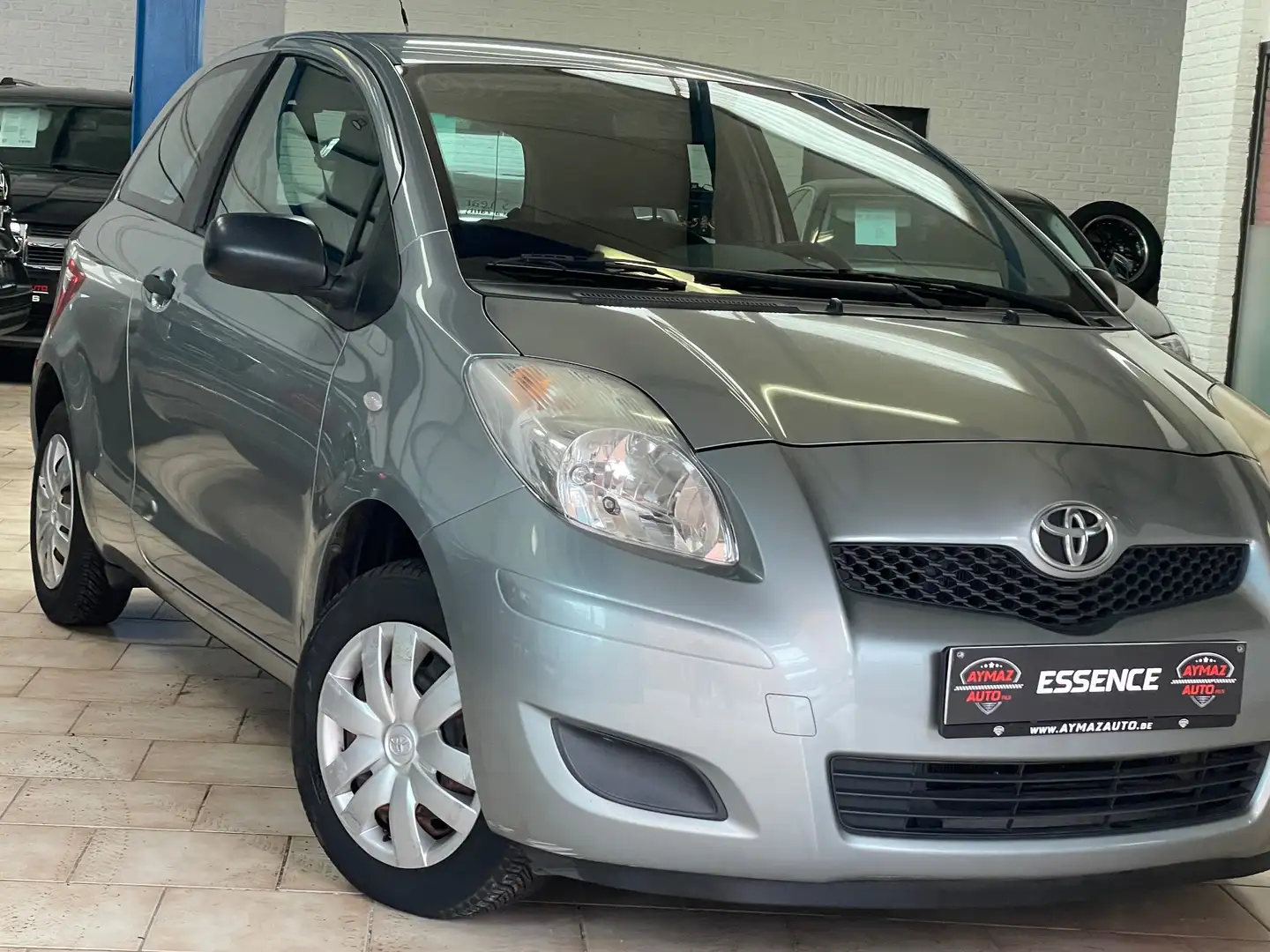 Toyota Yaris 1.0i VVT-i *** 1ER PROPRIÉTAIRE / EURO 5 *** Gris - 2