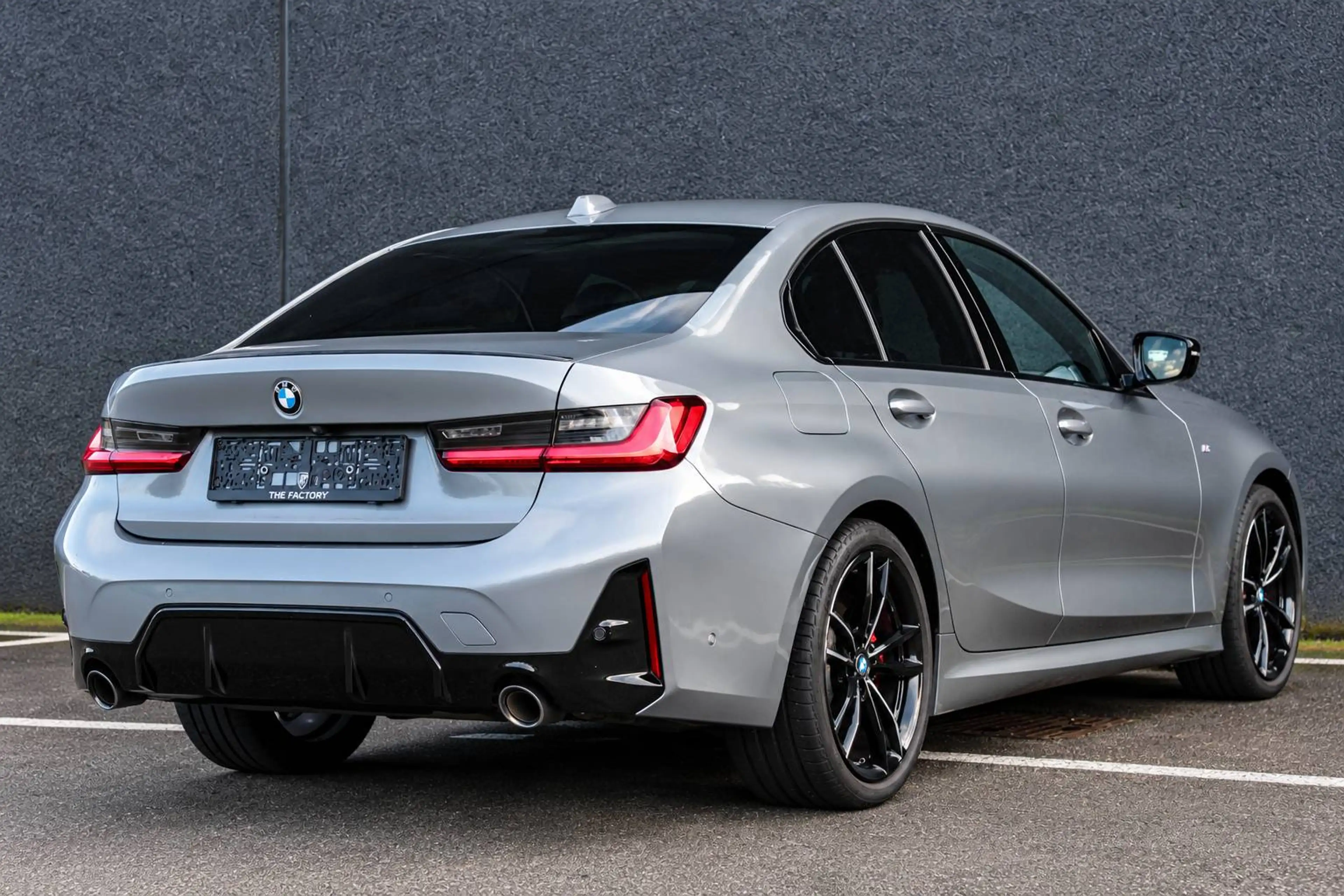 BMW 318 M Sport Pro | 1e Eig. | 19” 791M | Rode M Remmen | Shadow Line | Comfort Access — photo 5