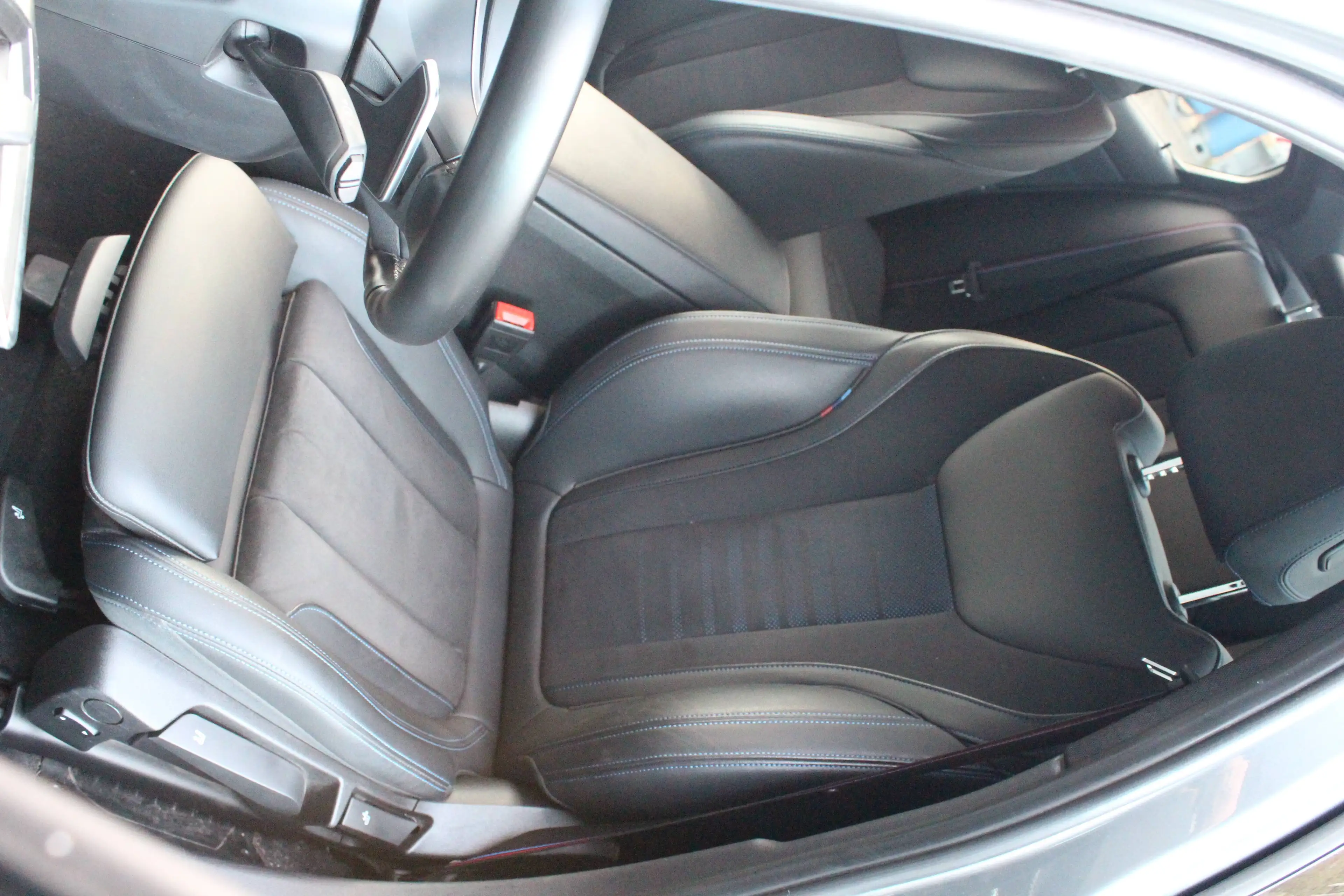 BMW 318 M Sport Pro | 1e Eig. | 19” 791M | Rode M Remmen | Shadow Line | Comfort Access — photo 10