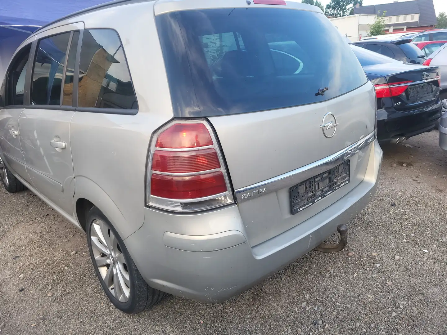 Opel Zafira 1.9 CDTI Automatik Gris - 1