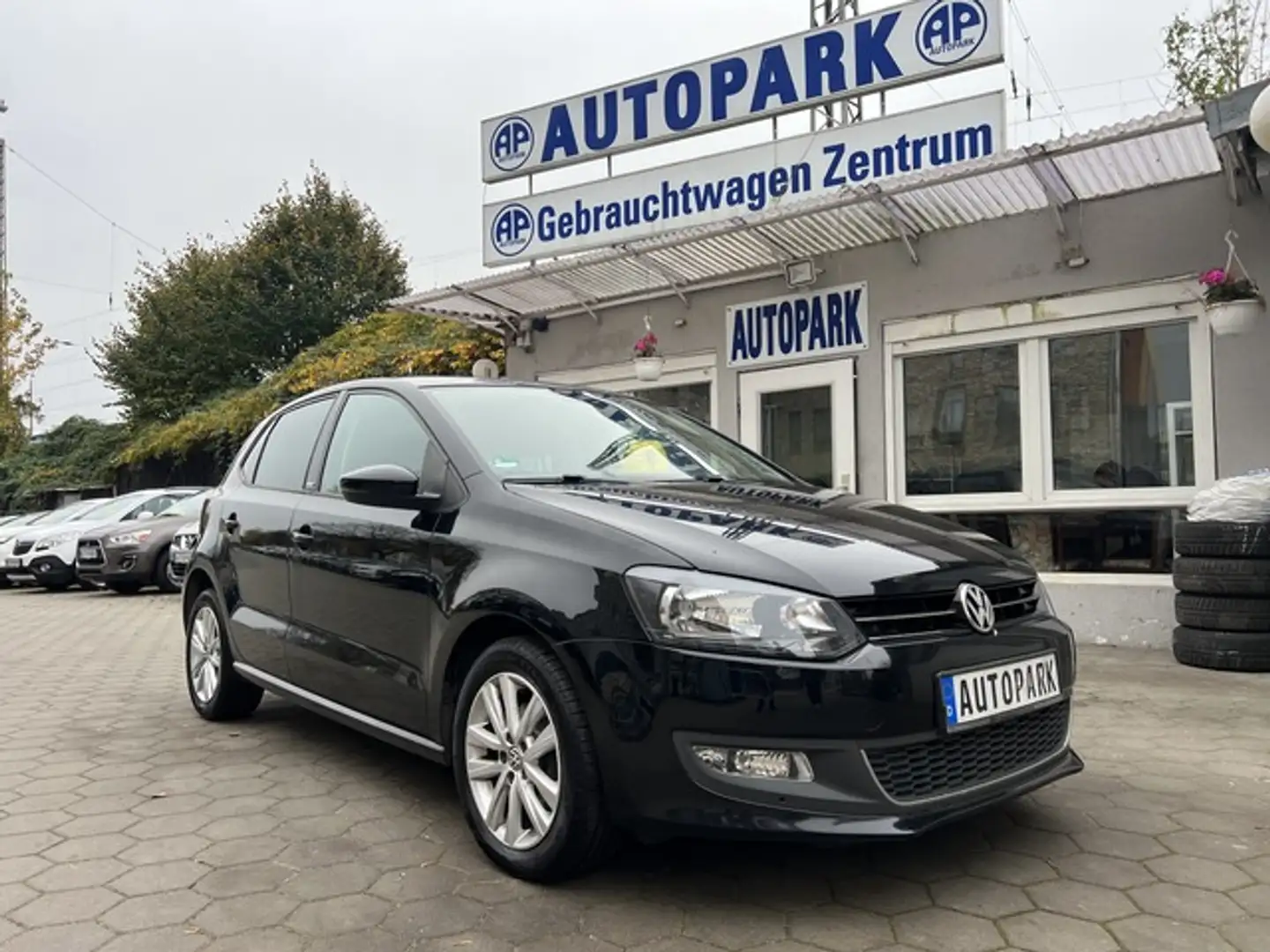 Volkswagen Polo 1.2 TFSI Comfortline*5 Türig*Klima*Navi*Alu Schwarz - 1