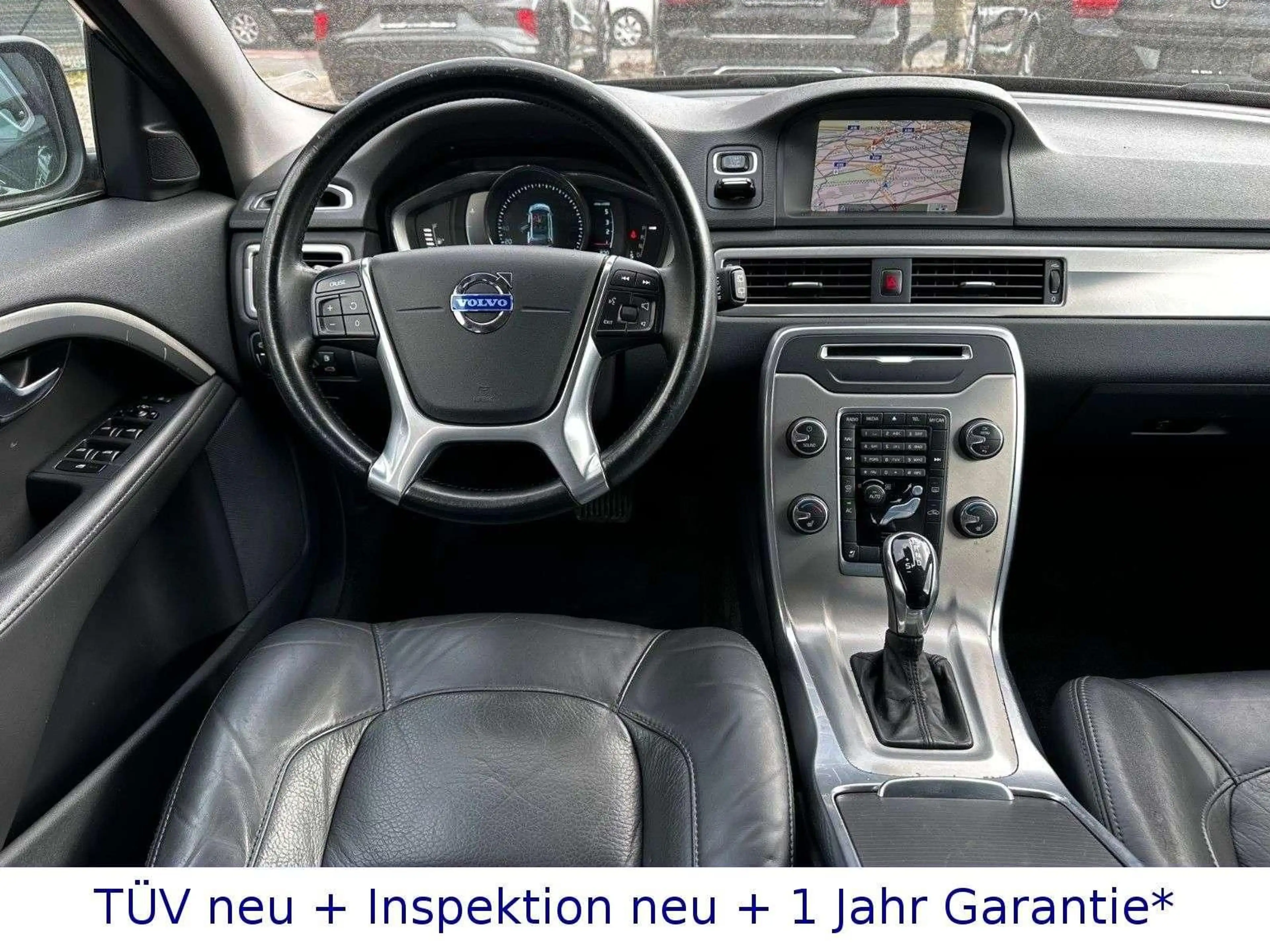 Volvo V70 2,4 D5 + Autom + Xenon + Navi + Leder + PDC — photo 2