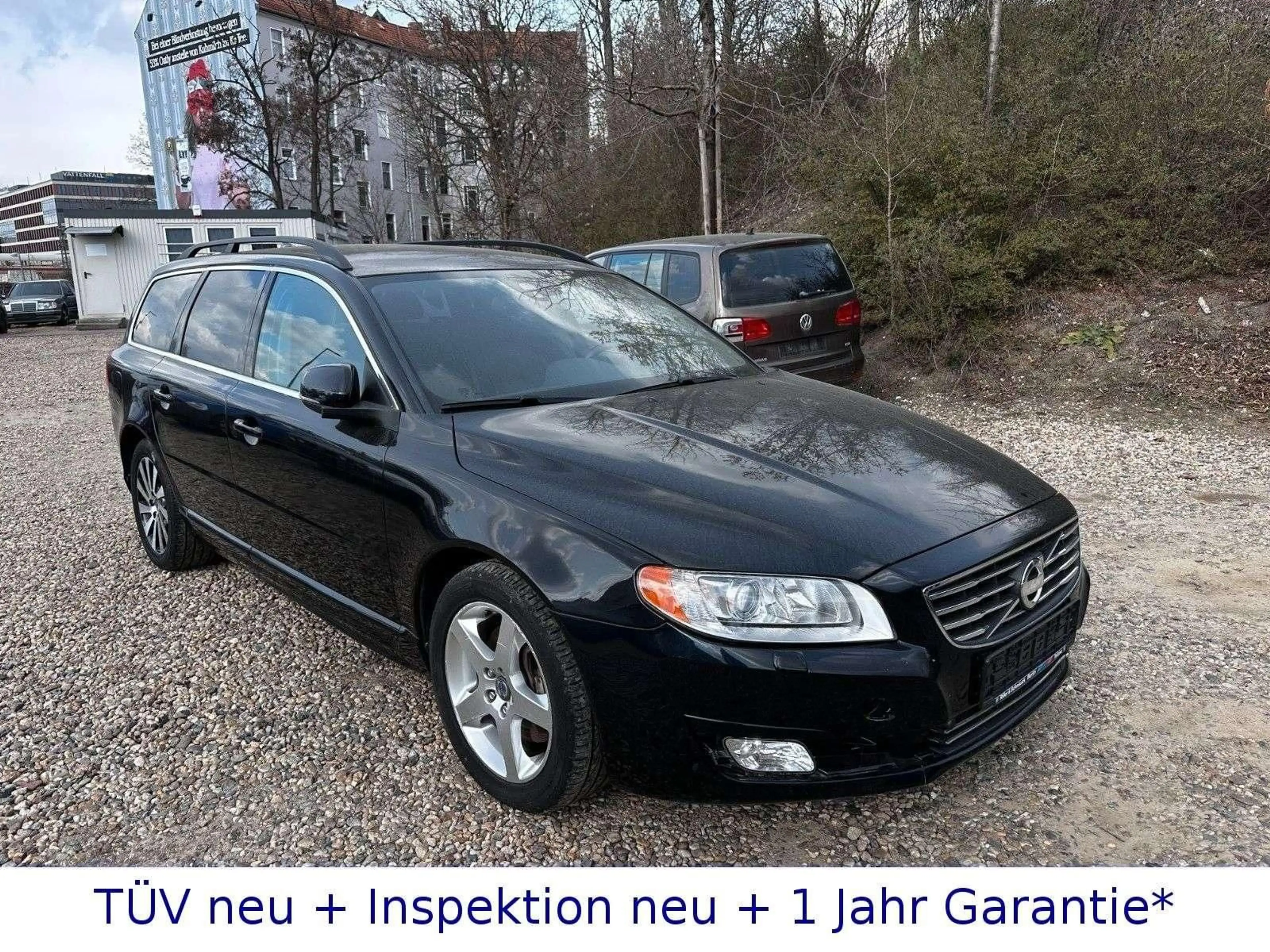 Volvo V70 2,4 D5 + Autom + Xenon + Navi + Leder + PDC — photo 3