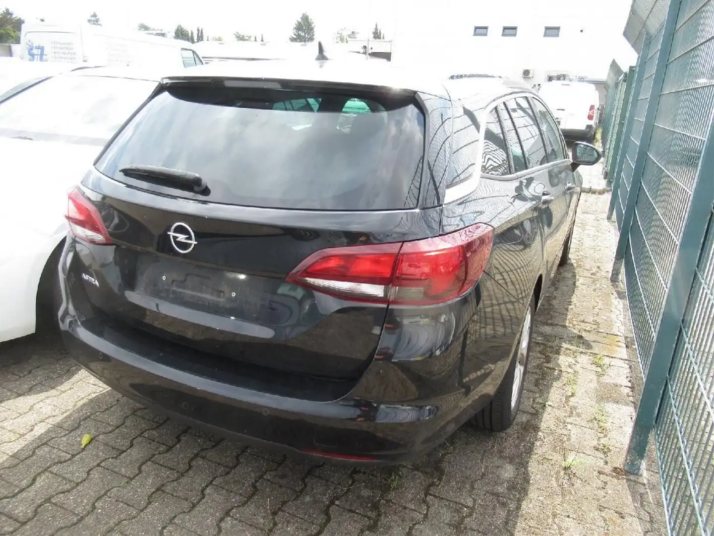 Opel Astra K ST 1.5 D[Euro6d] AT9 Business Elegance Zwart - 2
