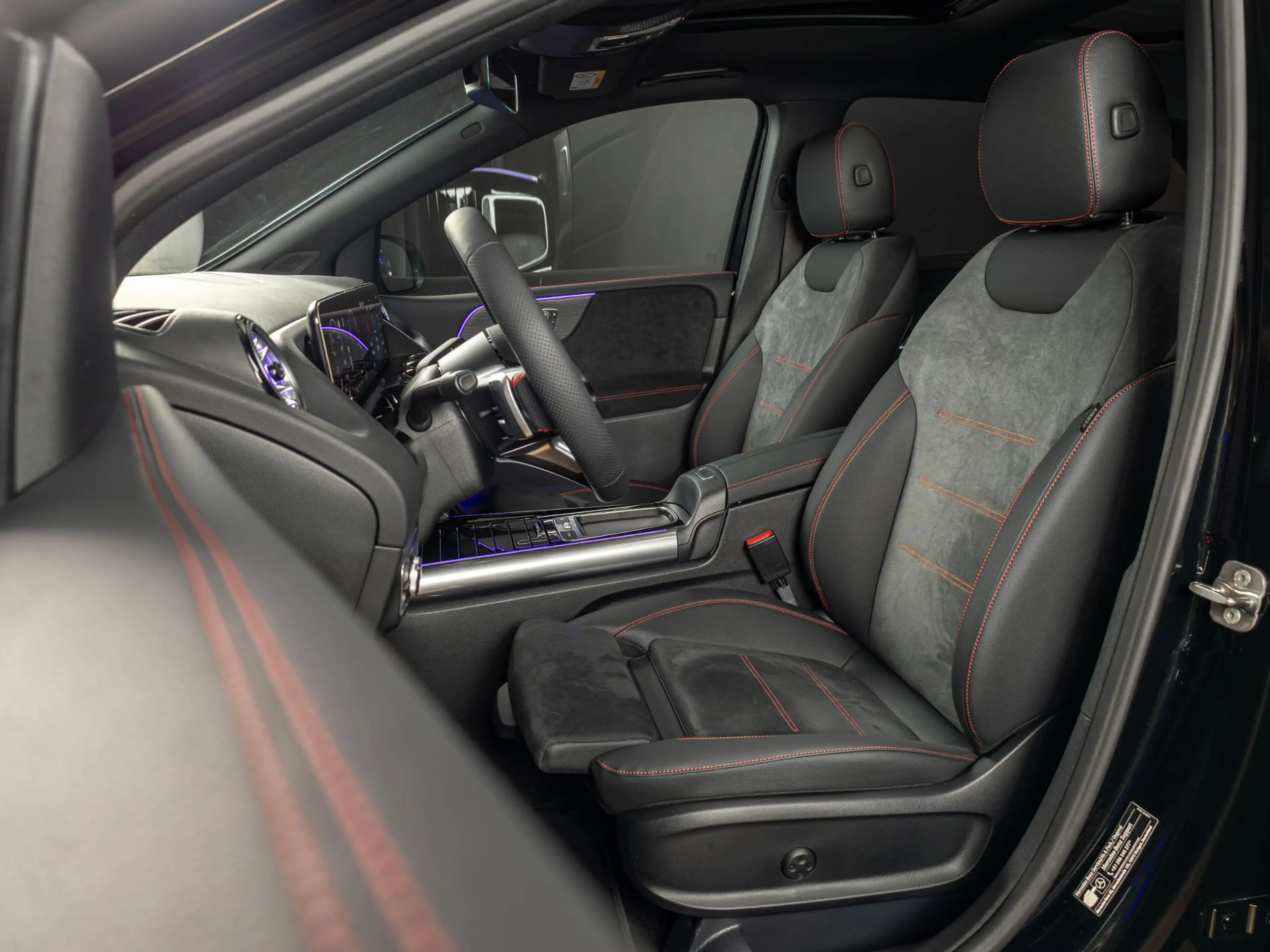 Mercedes-Benz B 250 e Business Solution AMG Premium PLUS | Panorama da — photo 9