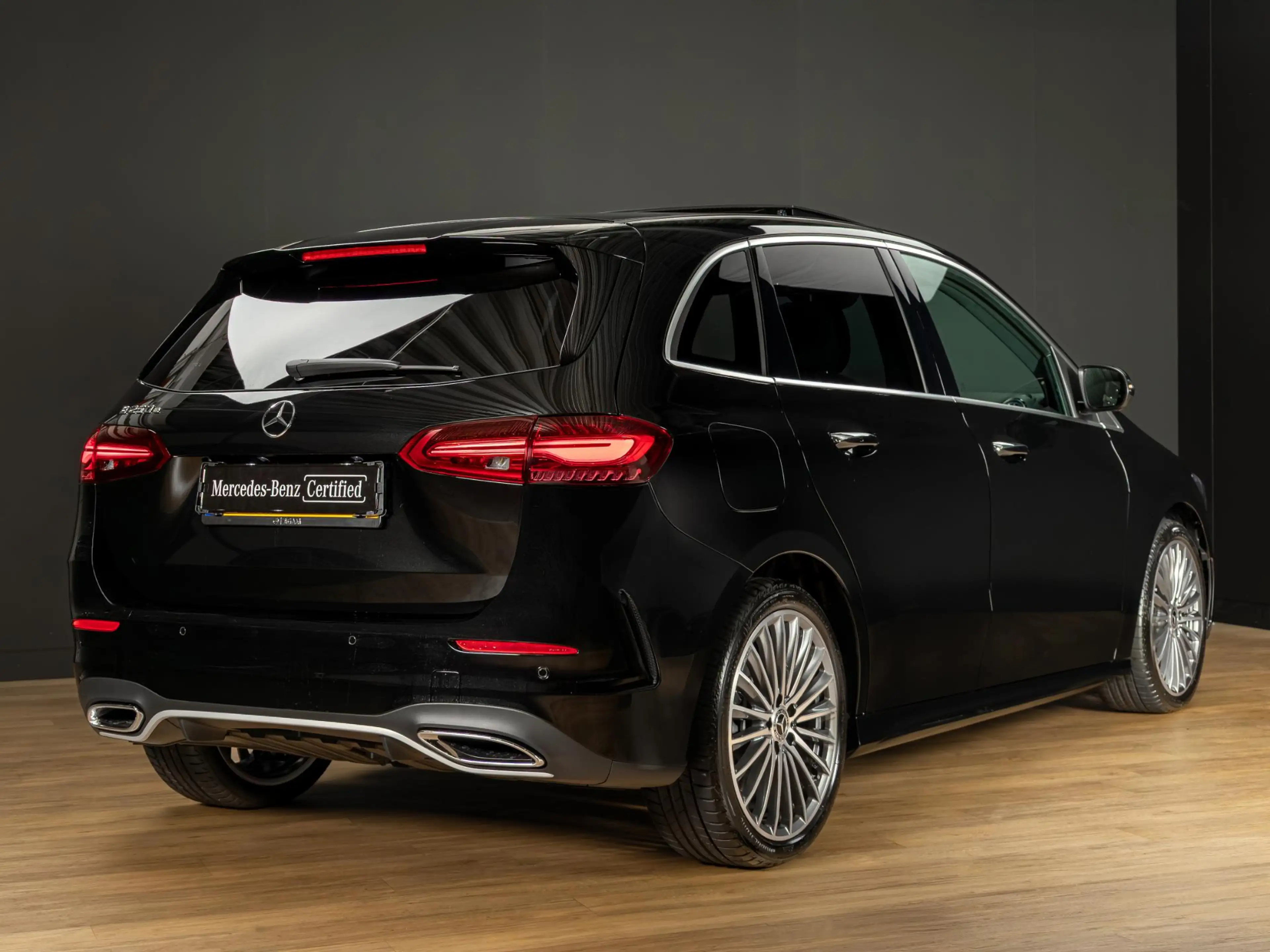 Mercedes-Benz B 250 e Business Solution AMG Premium PLUS | Panorama da — photo 2
