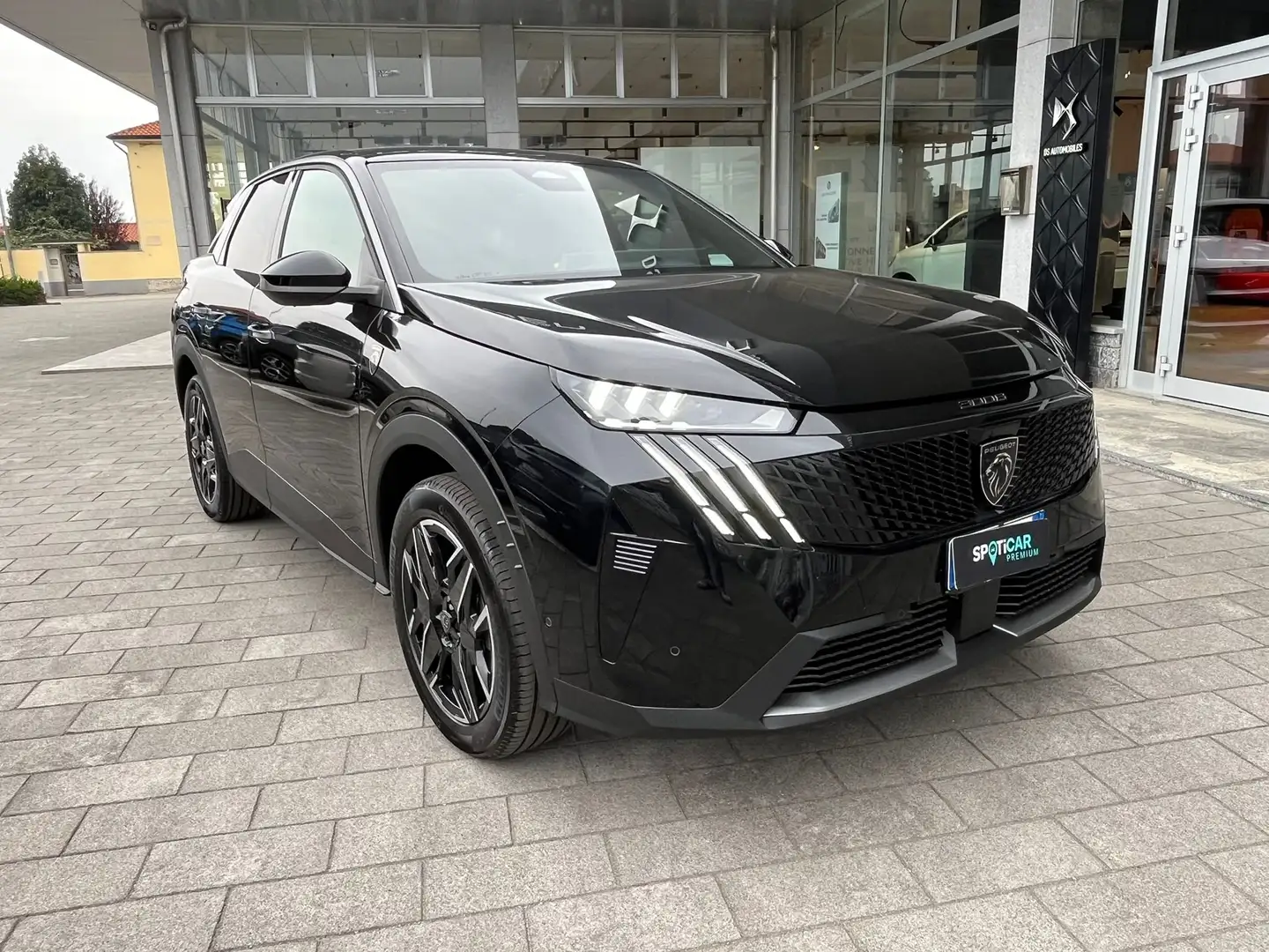 Peugeot 3008 Nuovo 3008 1.2 Hybrid 145cv DCS6 GT KM0 Nero - 1