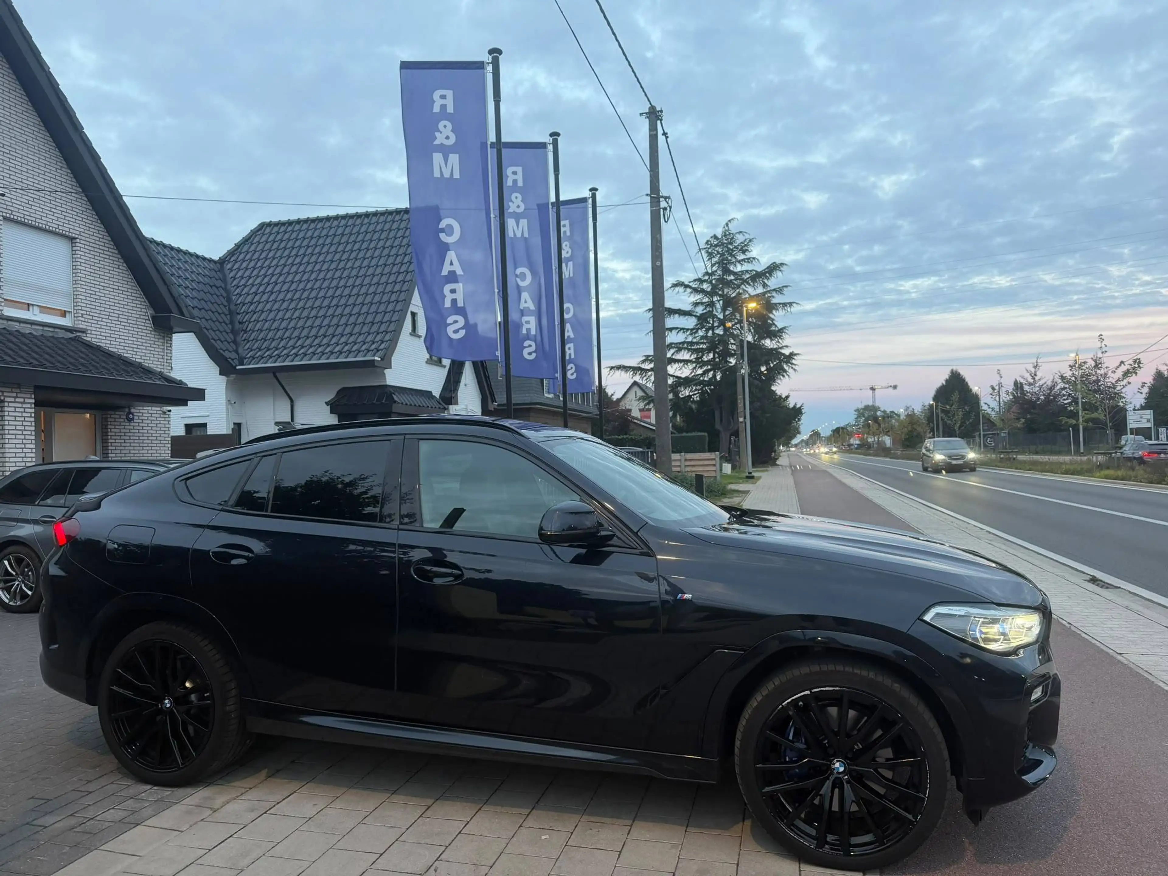 BMW X6 X6 3.0 dAS xDrive40 OPENDAK*VERW Z*XENON*HUD*M-PACK*CRUISE — photo 7