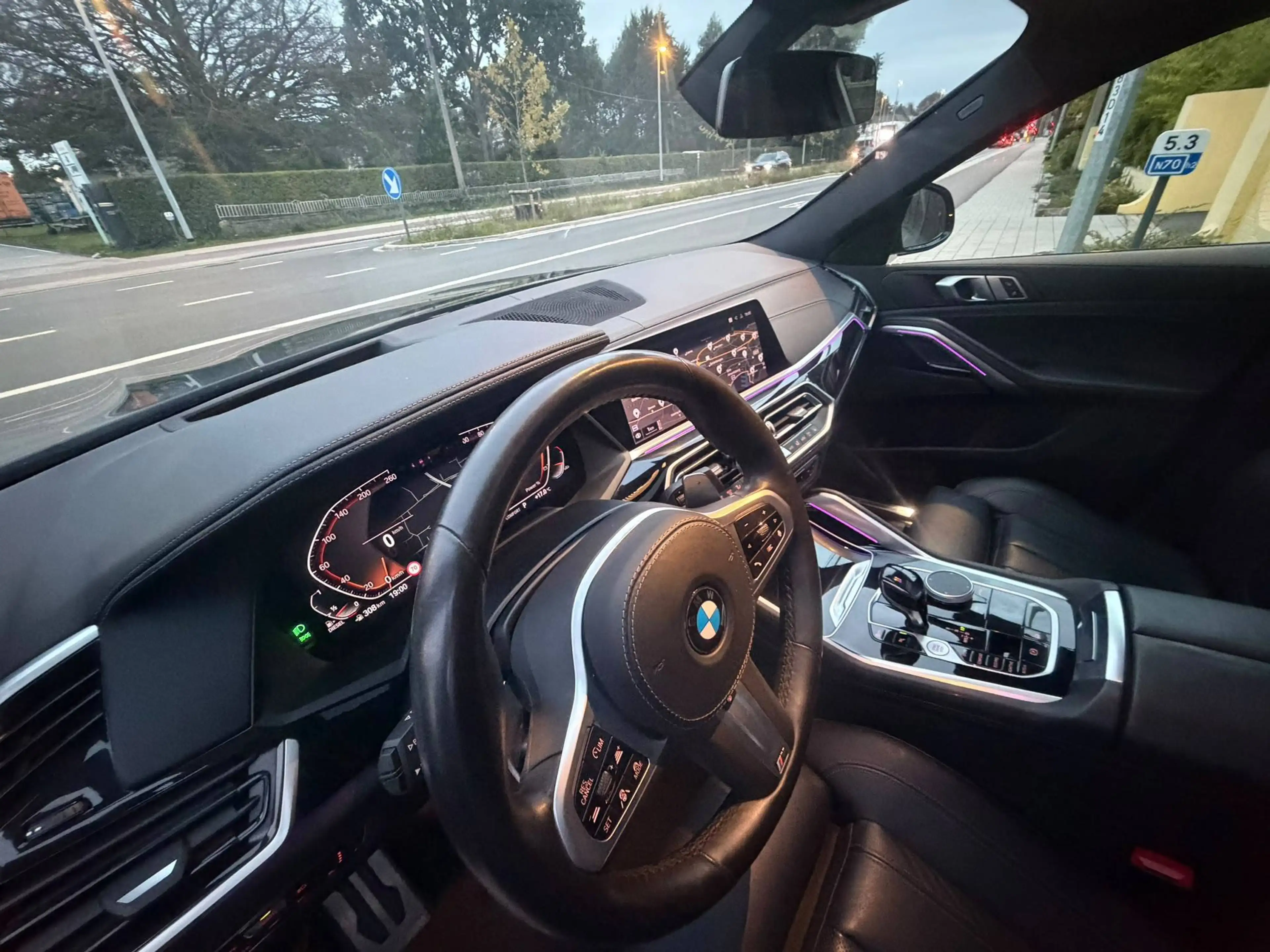 BMW X6 X6 3.0 dAS xDrive40 OPENDAK*VERW Z*XENON*HUD*M-PACK*CRUISE — photo 10