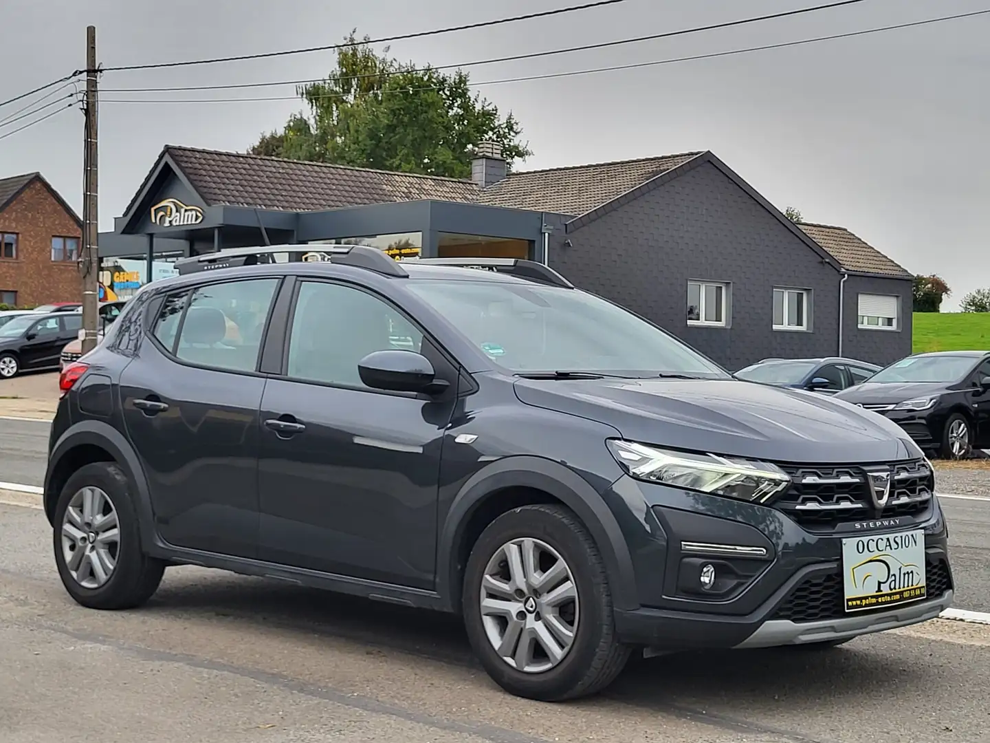 Dacia Sandero Sandero Stepway 1.0 TCe Stepway Plus Grijs - 2