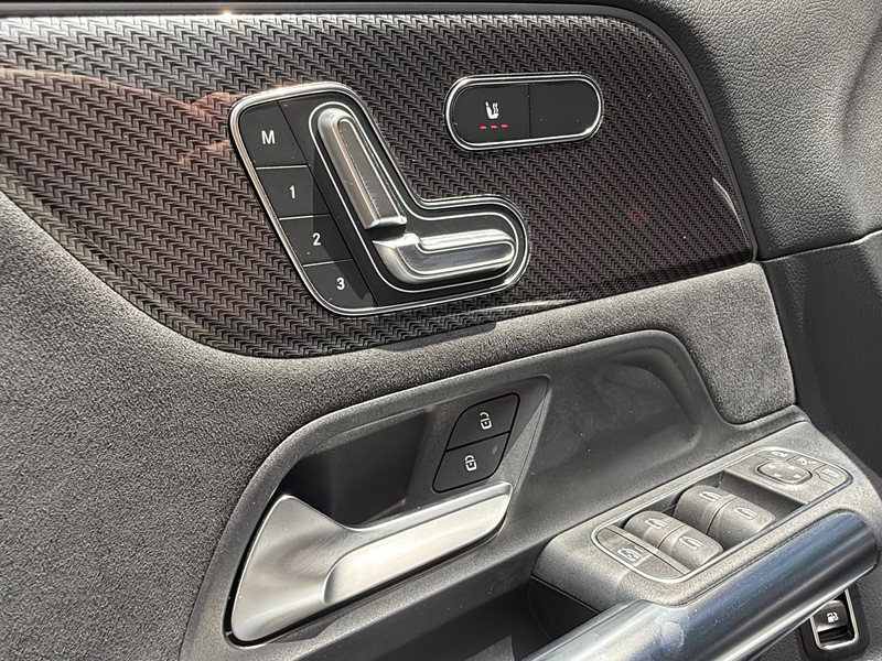Mercedes-Benz GLA 250 e PHEV AMG Line I Pano I Cam I Led I Focal I Pack Night — photo 14