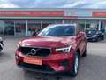 Volvo XC40 B3 163 ch DCT7 CORE + HAYON ELEC + CAMERA + CLIM AUTO Rood - thumbnail 1