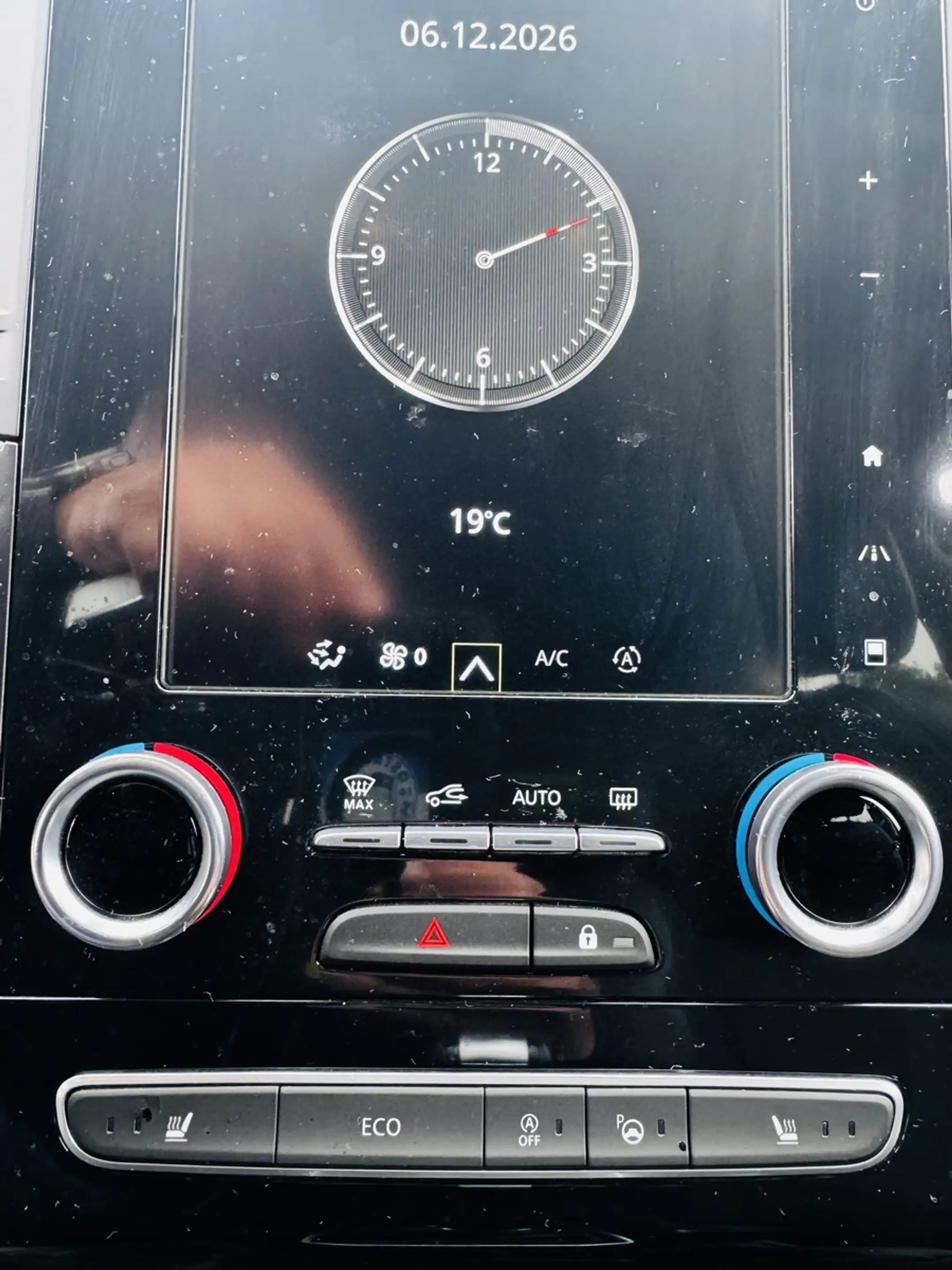 Renault Koleos Initiale 4x4 Navi Szhz Automatik Keyless Initiale — photo 8