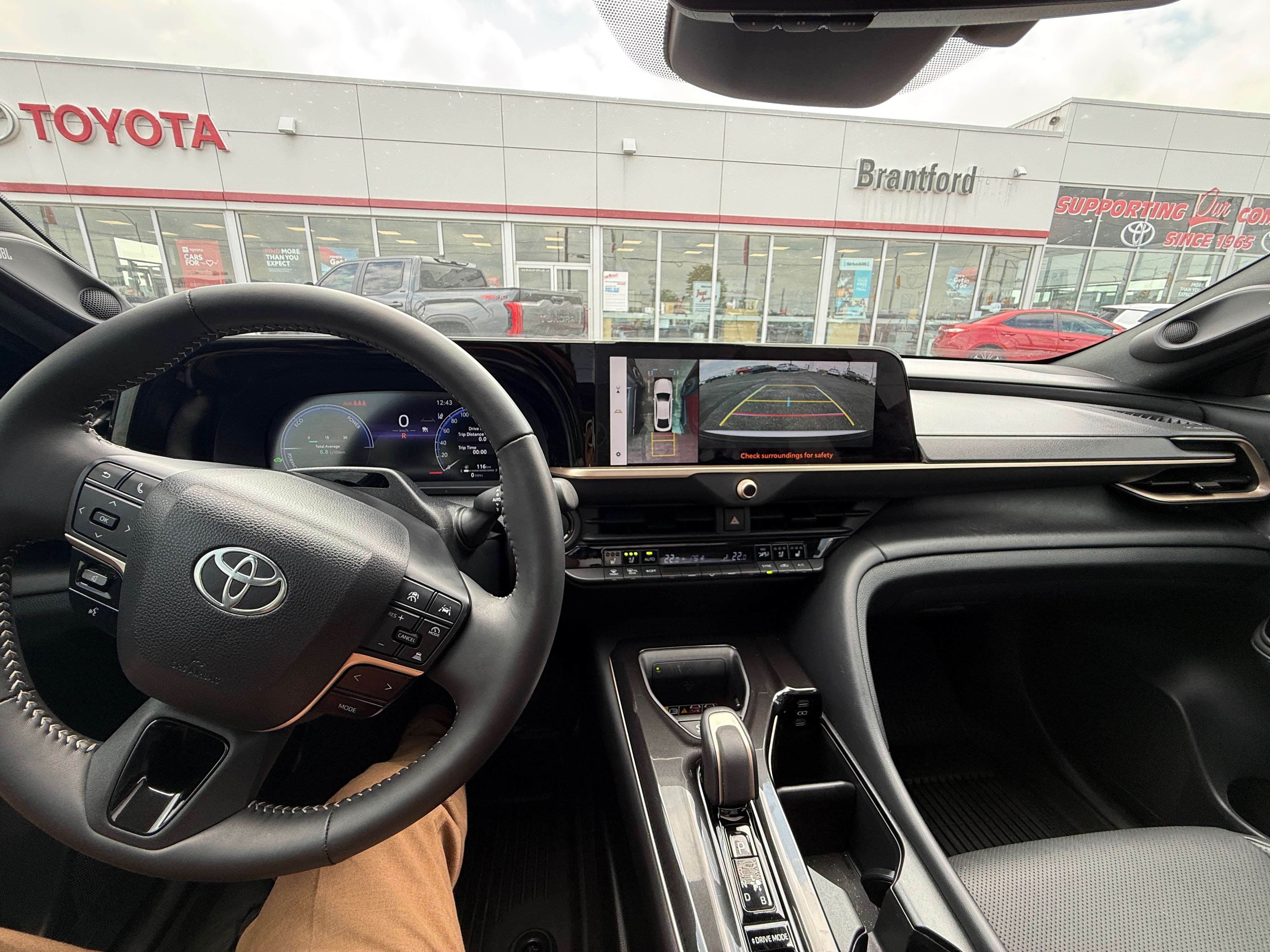 2026 Toyota Crown DEMO Limited — снимка 1