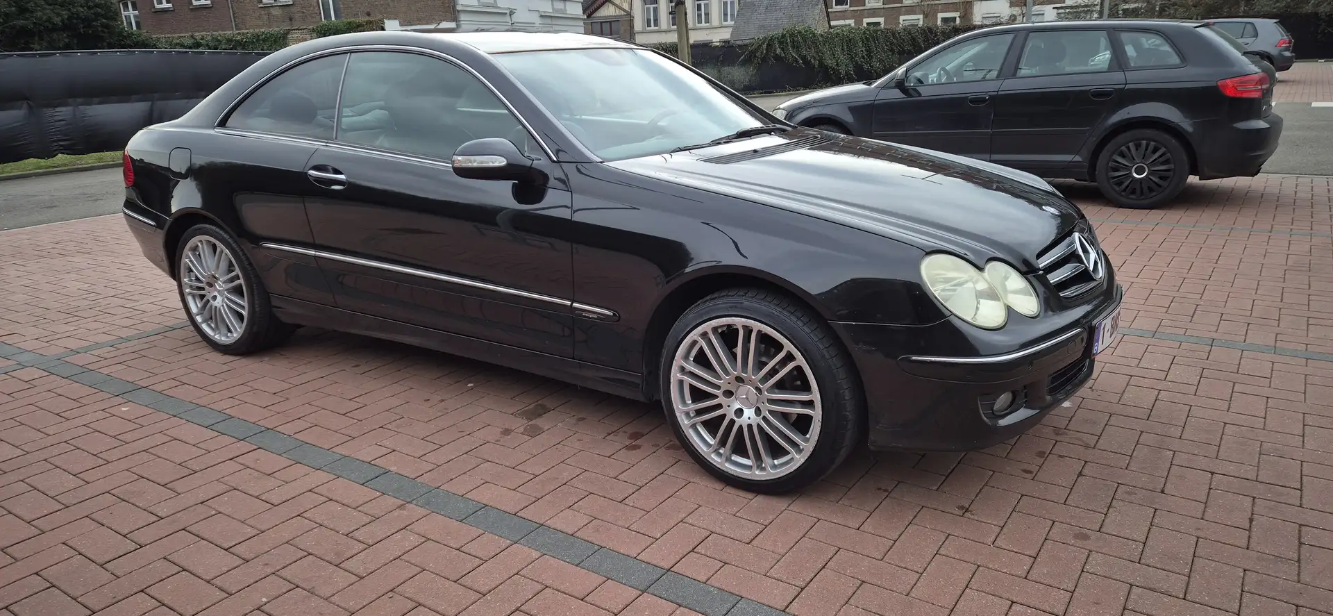 Mercedes-Benz CLK 220 CLK 220 CDI Avantgarde - 1