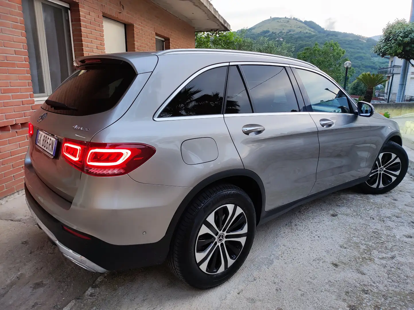 Mercedes-Benz GLC 200 d RISERVATA Sport Plus 4matic auto Gris - 2